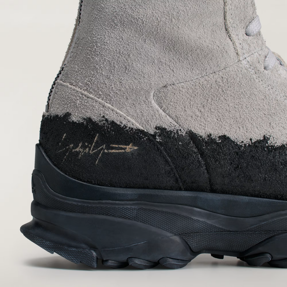 KI7804 Y-3 GSG9 BOOT (Men's)