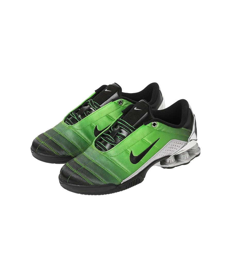 IQ5683-300 Forget-me-nots Ã Nike Total 90 Shox Magia "Green Gusto" (Women's)
