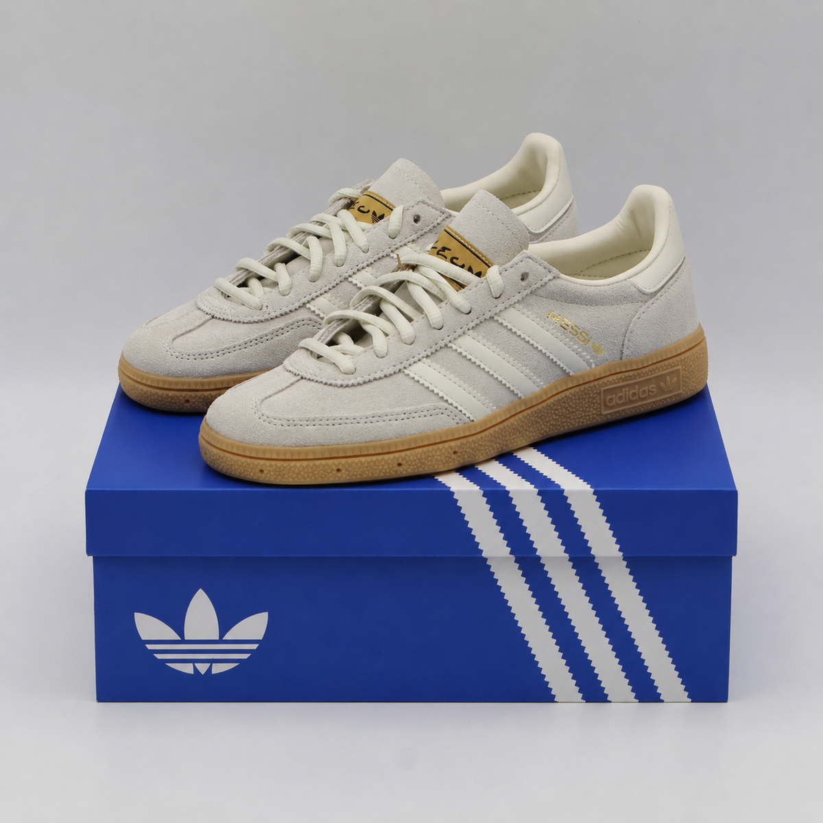 KI4549 Lionel Messi Ã adidas Handball Spezial "Ivory/Gold Metallic" (Men's)