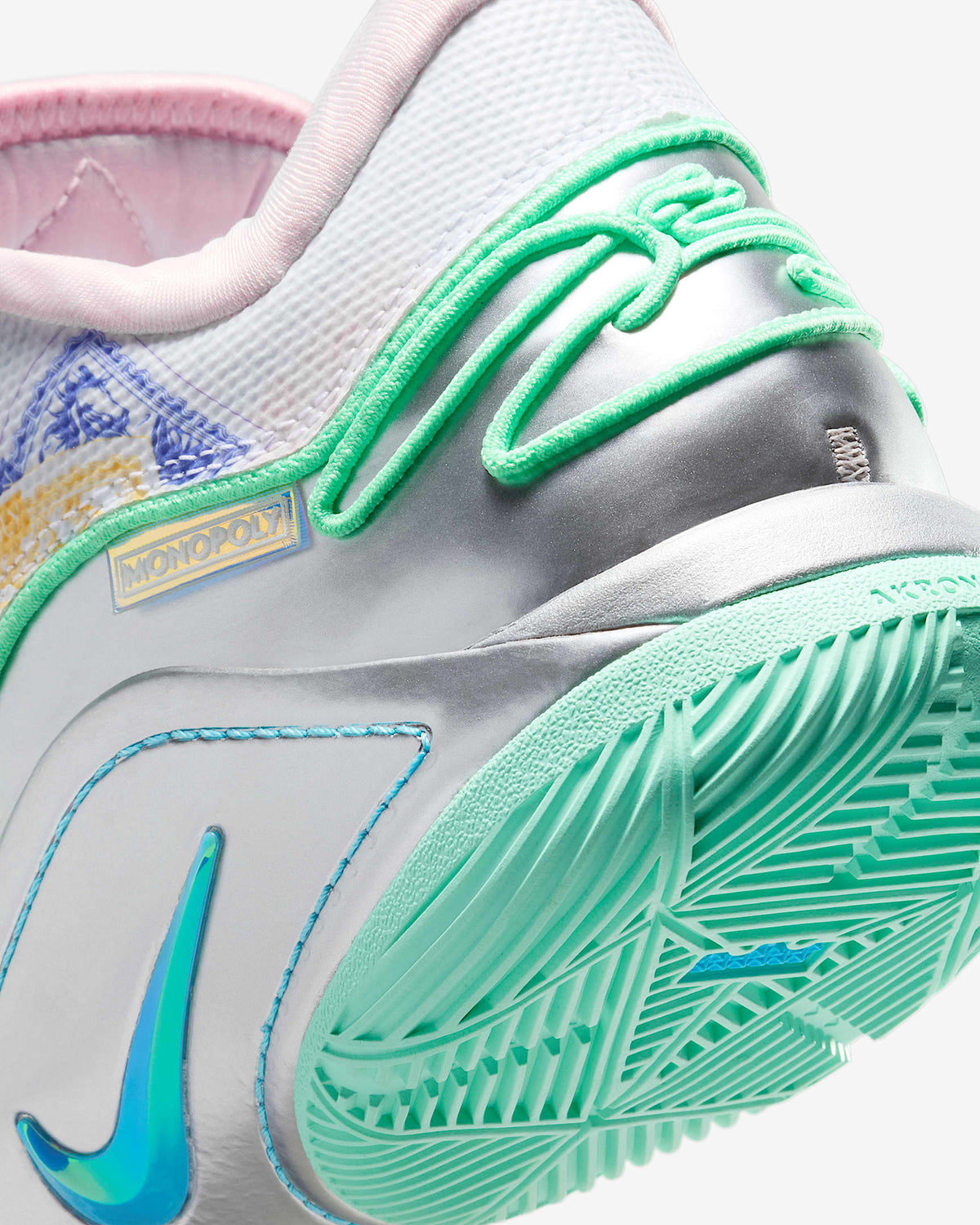 FZ1098-100 Nike LeBron 22 Currency (FZ1099-100/FZ1098-100) (Men's)
