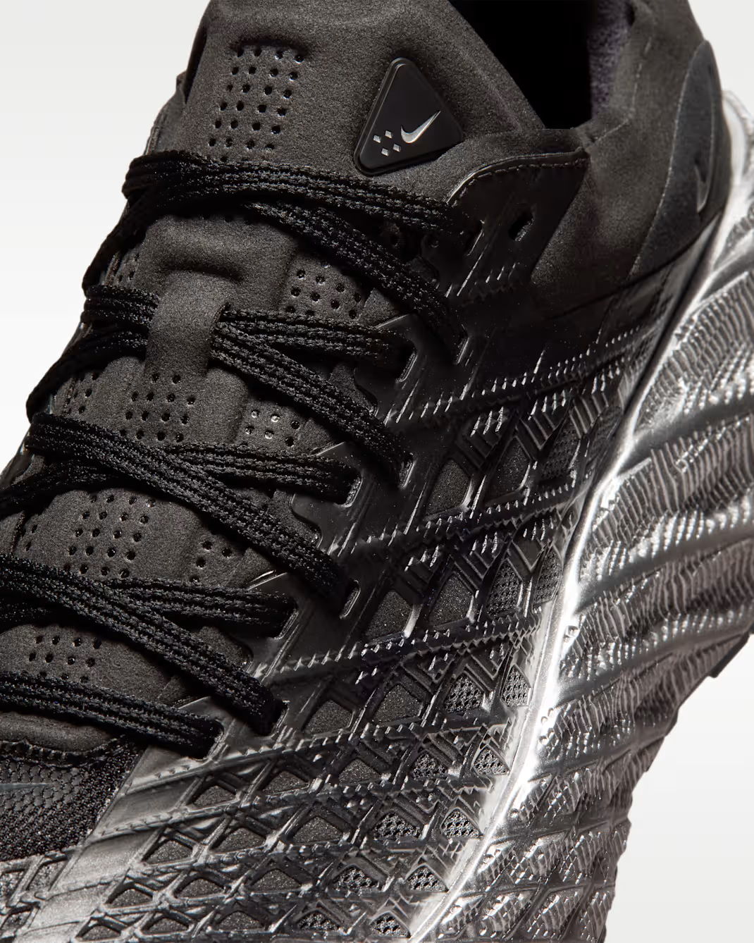 IM1973-002 Nike Ava Edge "Black/Metallic Silver" (Men's)