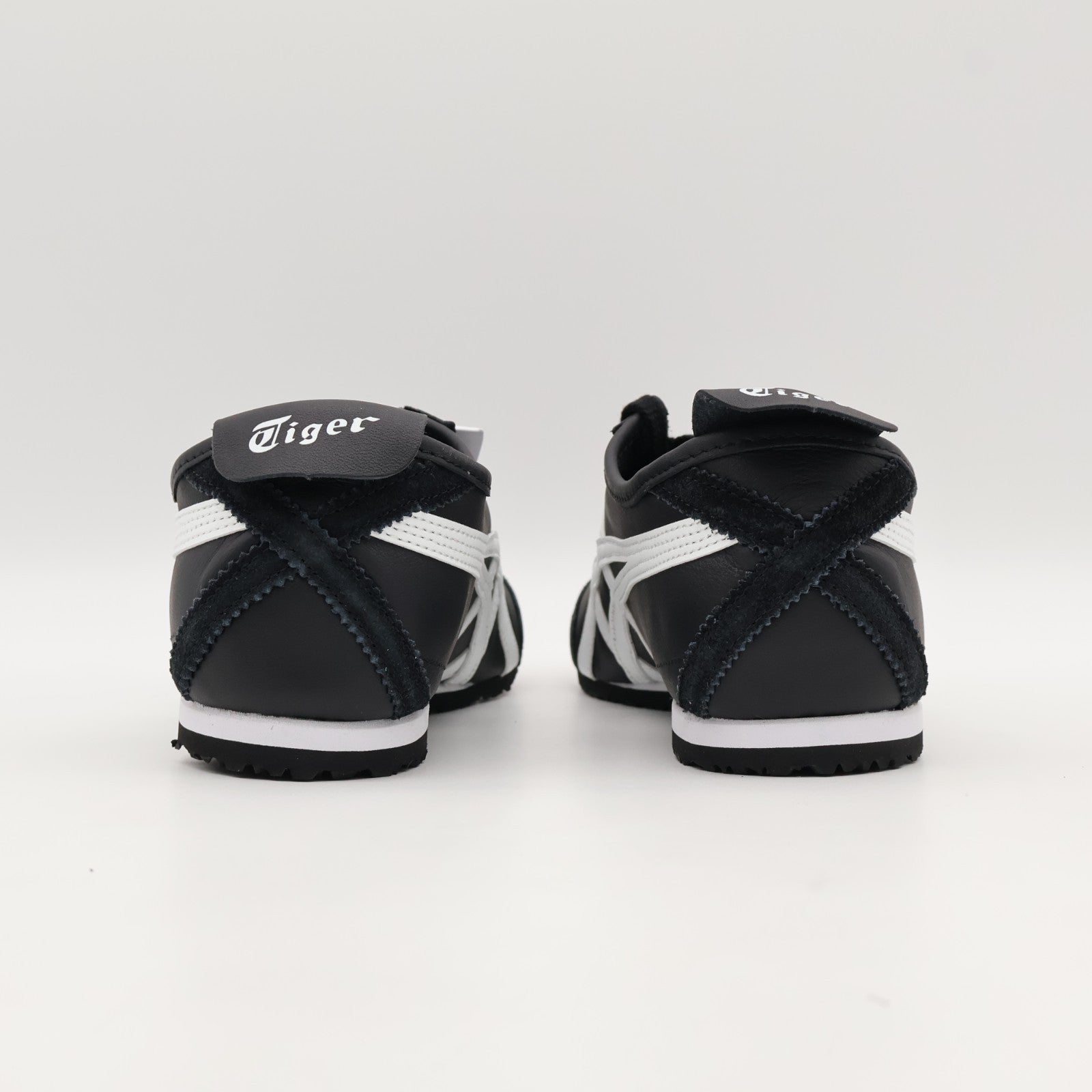 1183C102-001 Onitsuka Tiger Mexico 66 Black White (Men's)