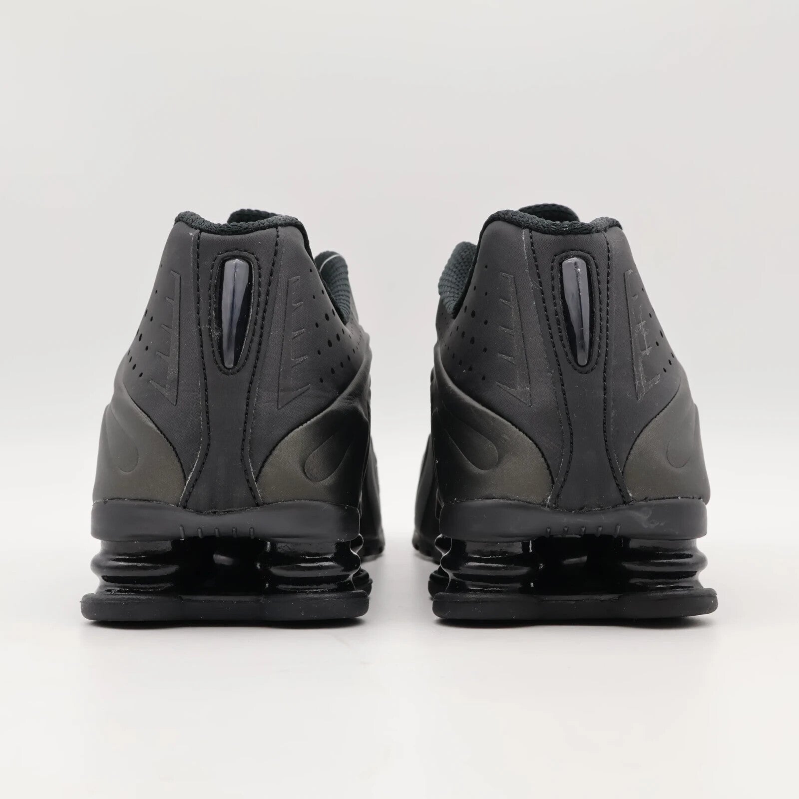 HQ1988-001 Nike Shox R4 Black Bright Crimson (Men's)