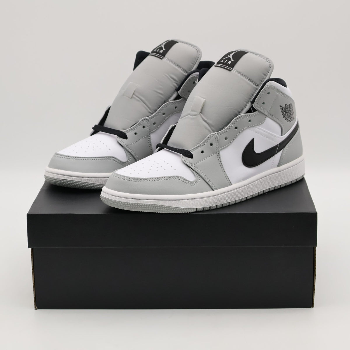 554724-092 Nike Air Jordan 1 Mid Light Smoke Grey Black White (Men's)