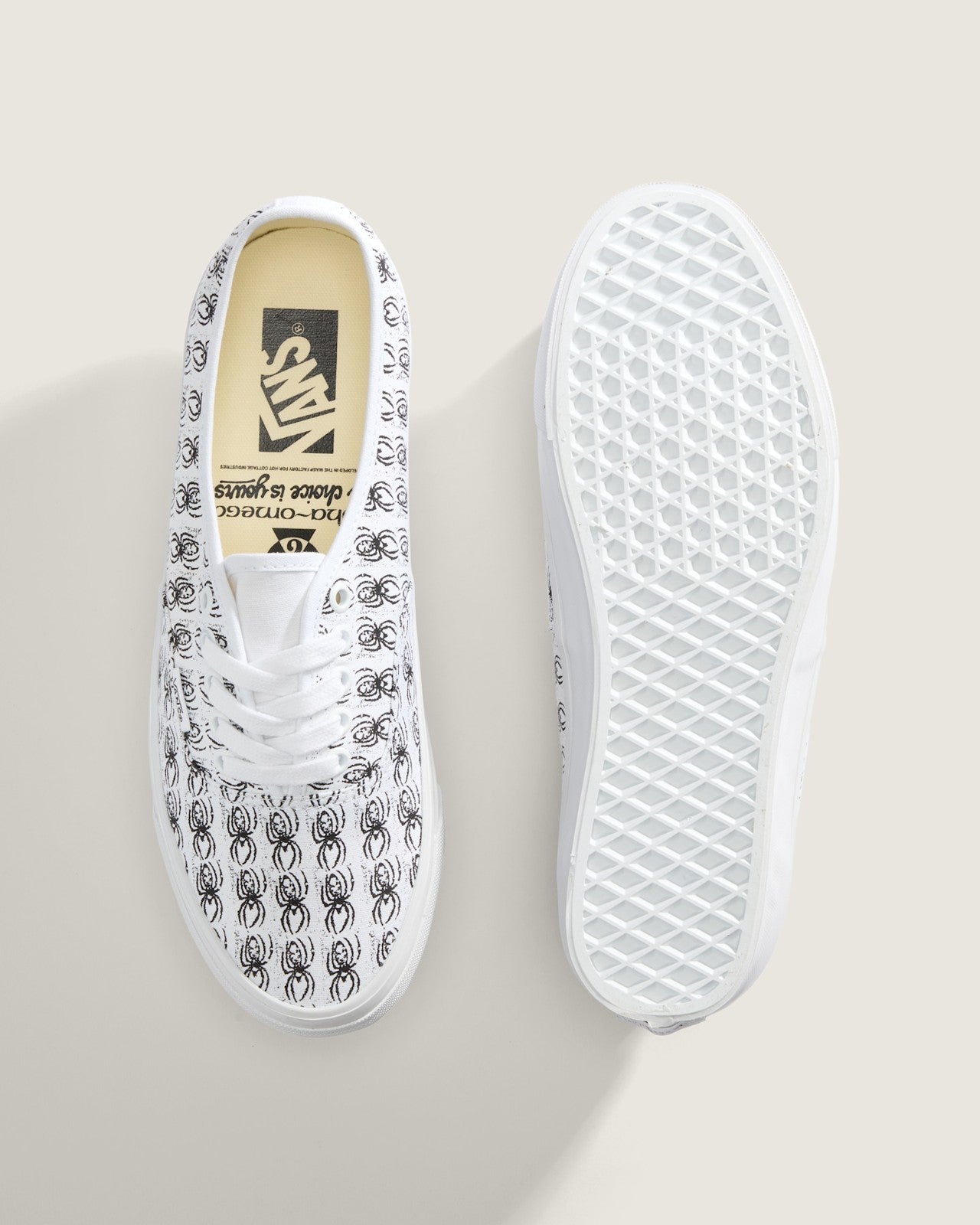 VN000EAKTWB VANS PREMIUM AUTHENTIC 44