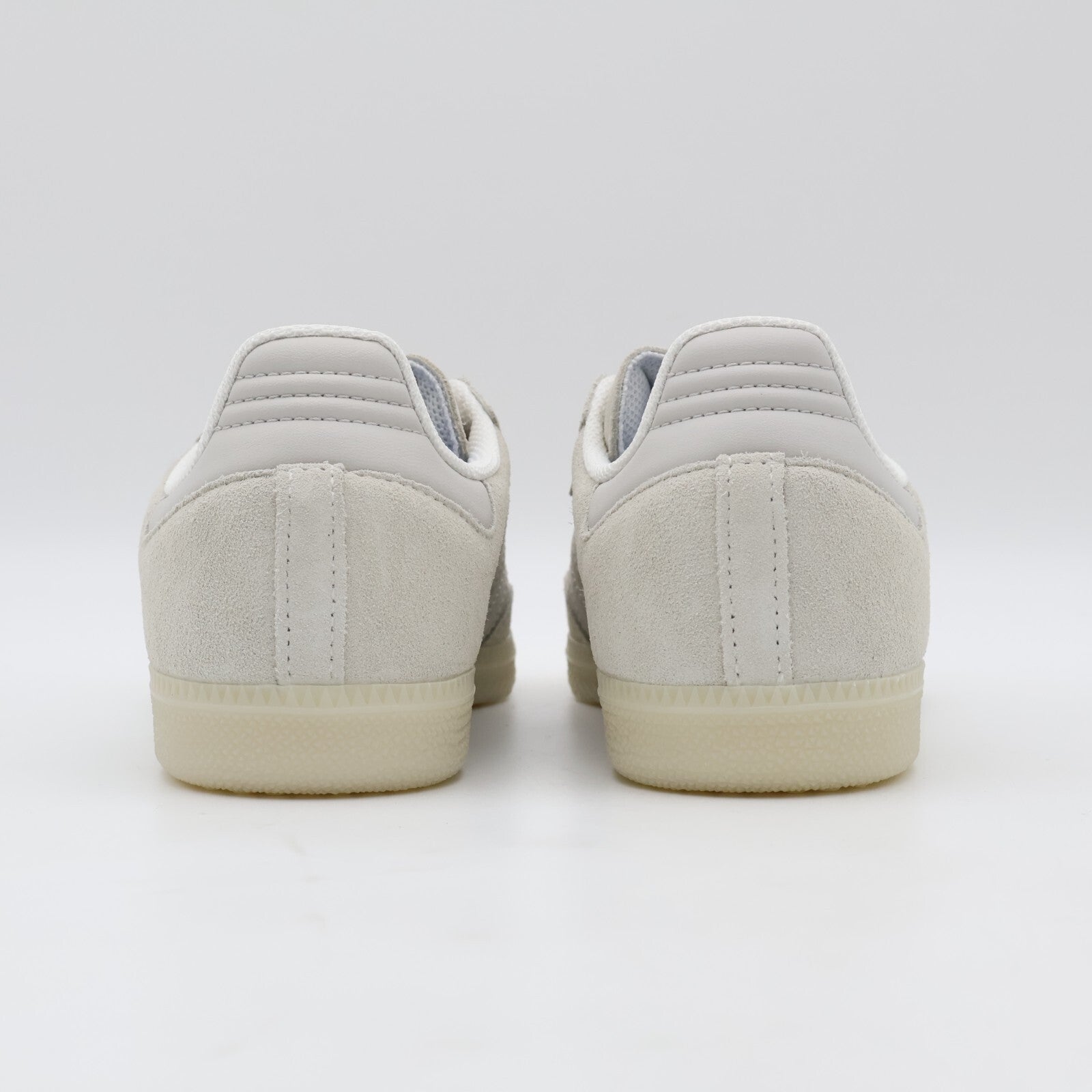 JP5860 adidas Originals Samba Chalk White Grey One Carbon (Men's)