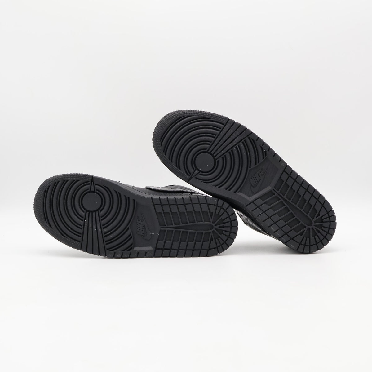 HJ7743-010 Nike WMNS Air Jordan 1 Low SE Black Croc (Women's)