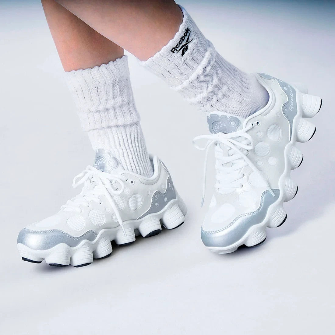 R00137 Reebok ATV-19+ "Silver" (Men's)