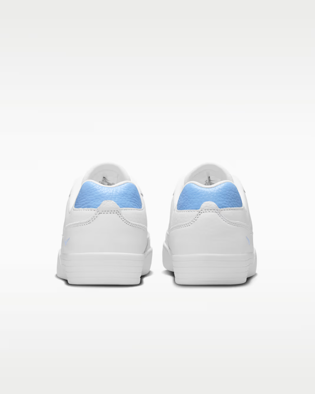 IM5955-102 Nike Tennis Centre "White/Aluminum" (Women's)