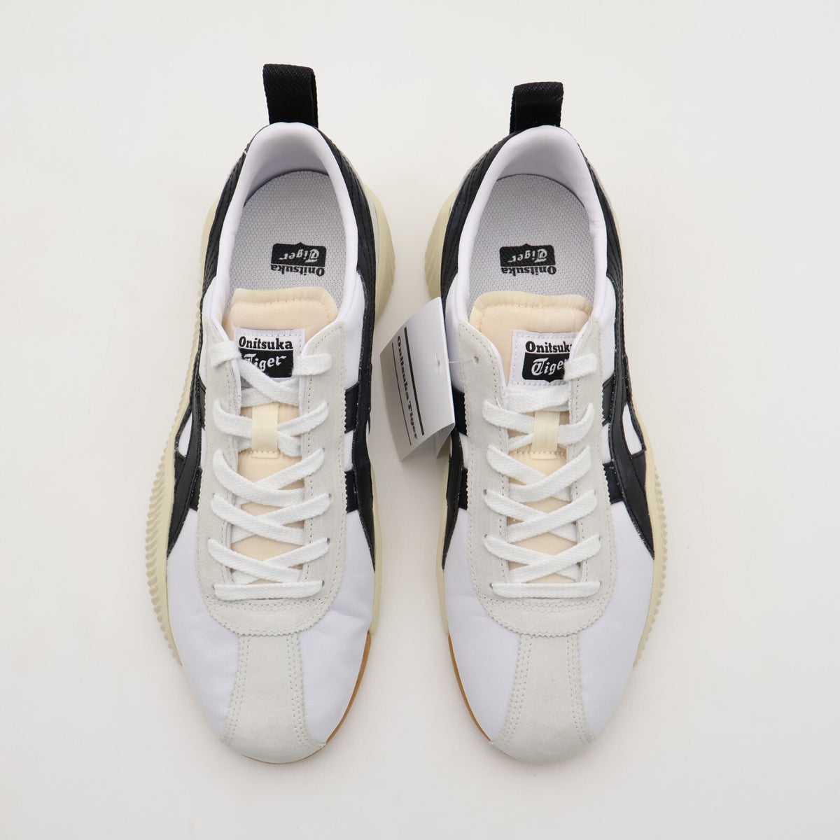 1183B257-101 Onitsuka Tiger Acromount White Black (Men's)