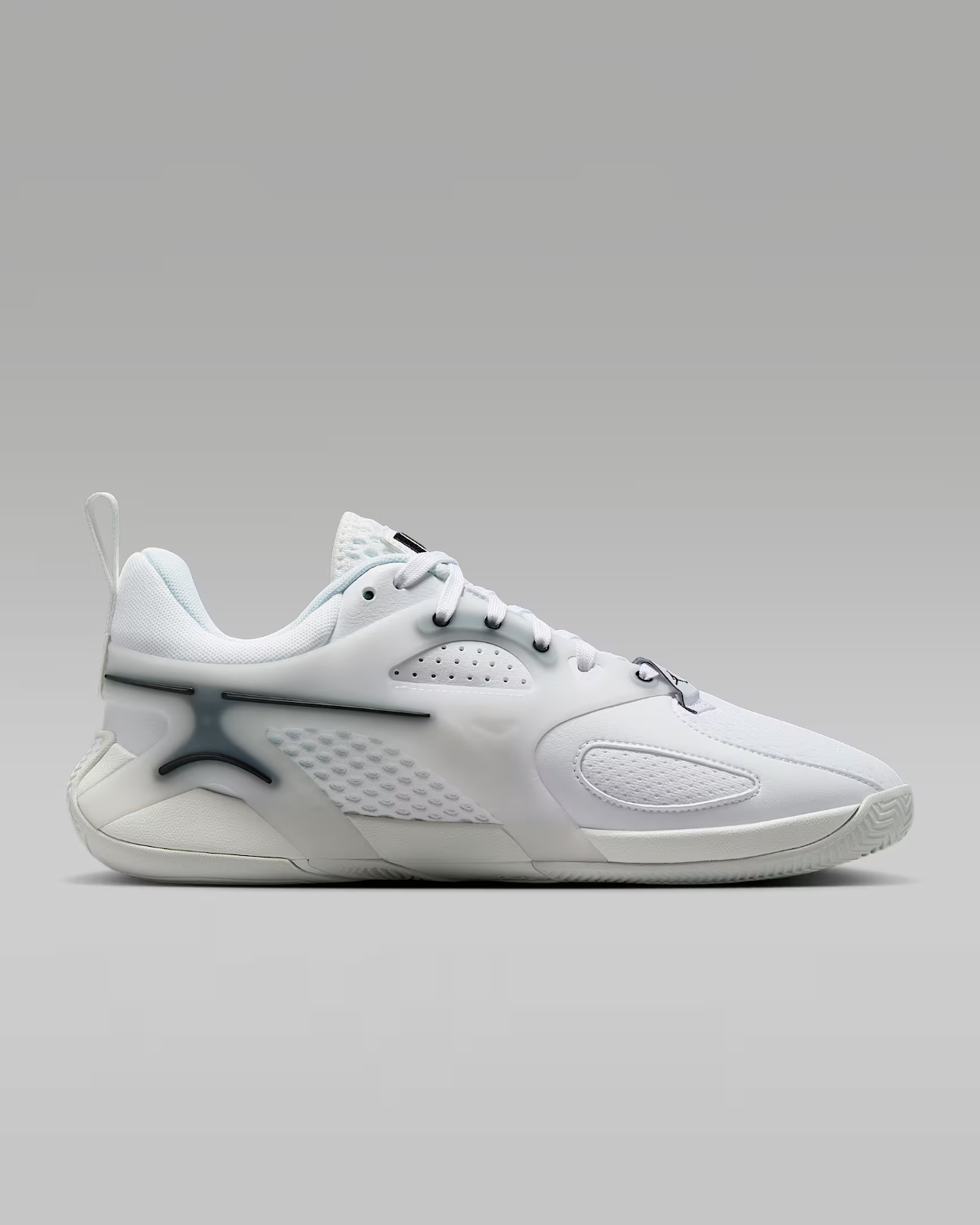 FZ2473-110 Nike Jordan Heir Series White Black (Women's)