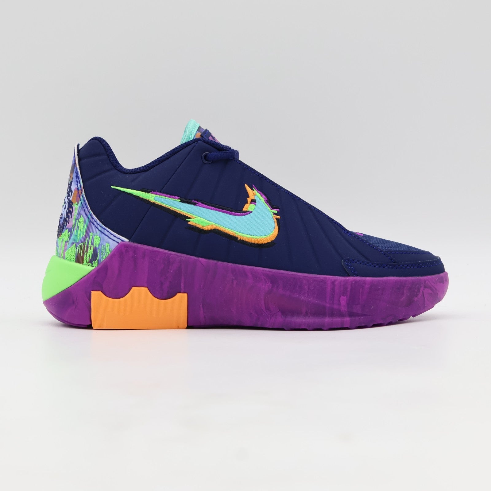HV2269-400 Nike GS LeBron Witness 9 King Of The Court