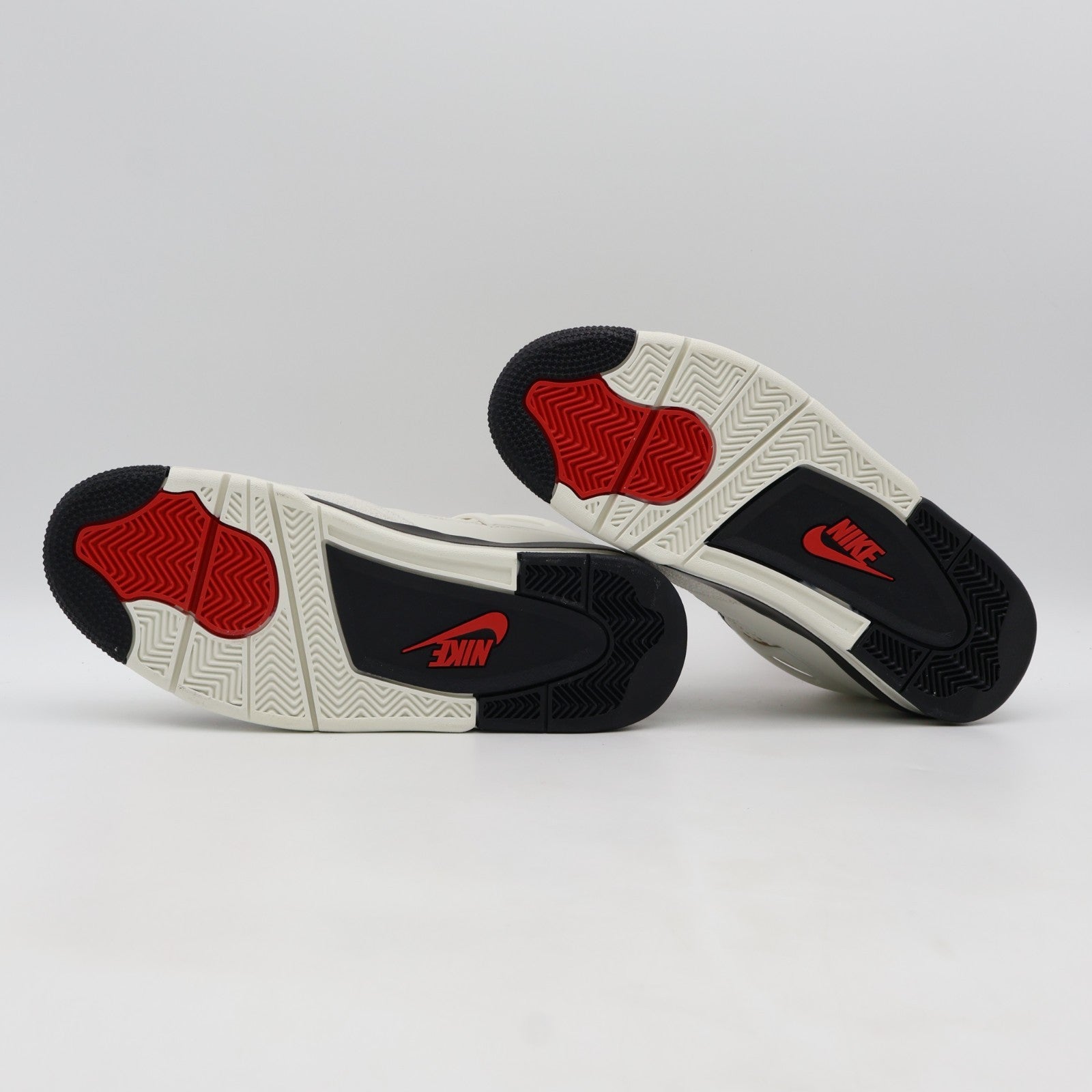 IM4002-100 Nike Air Jordan 4 Flight Club (Men's)