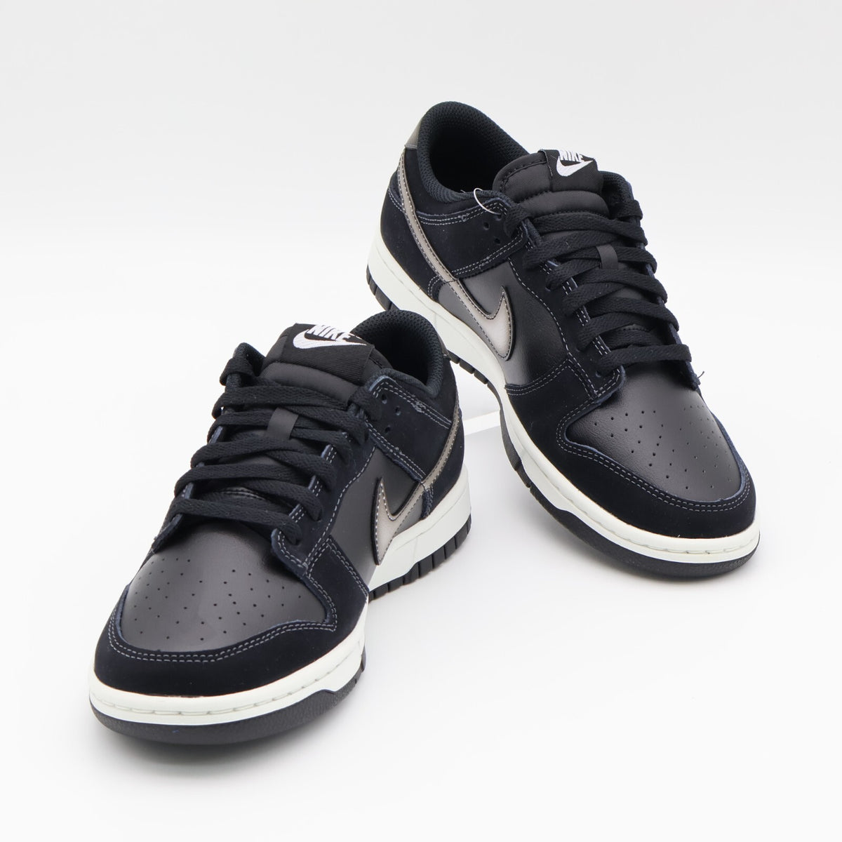 FD6923-001 Nike Dunk Low Airbrush Swoosh (Men's)