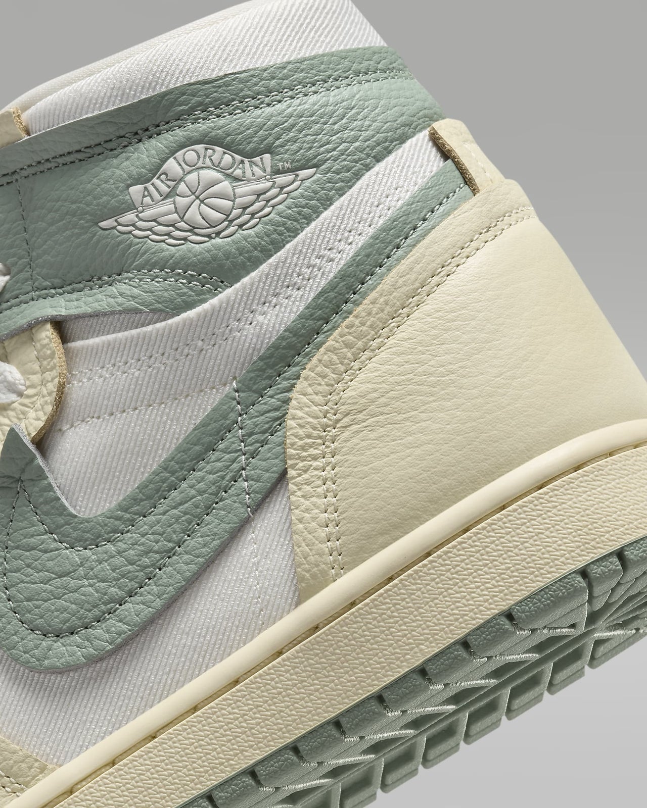 FB9891-104 Nike Air Jordan 1 High MM Jade Smoke (Women's)