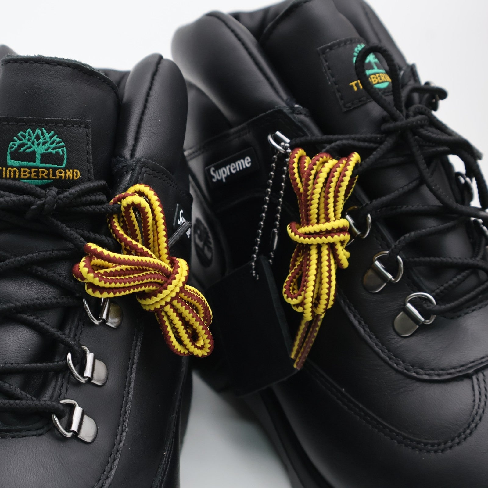TB0A6FTXW02 Supreme Timberland Field Boot Black FW24 Week13 (Men's)