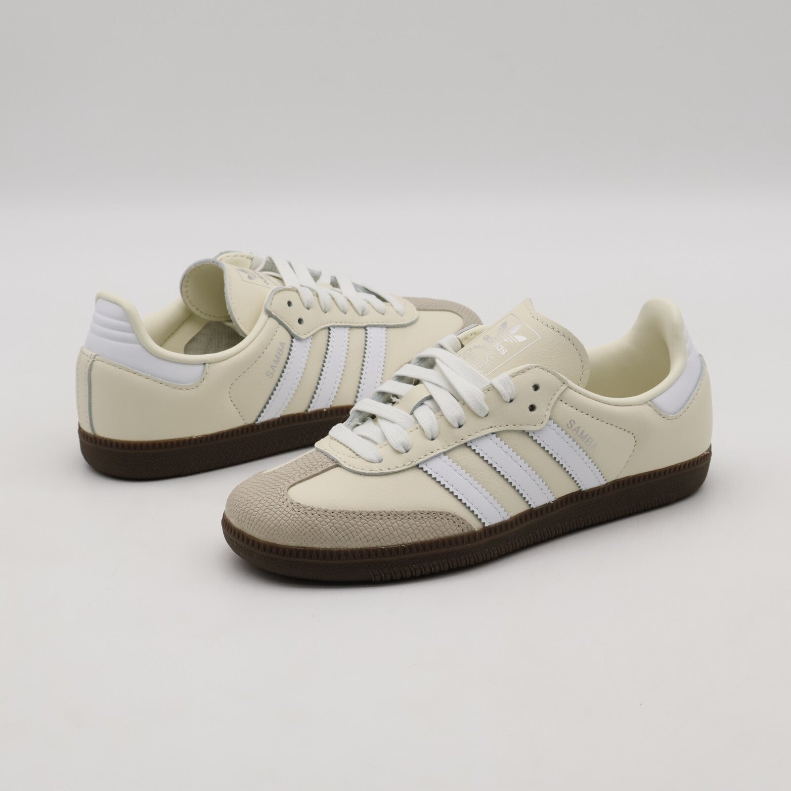 JR8166 adidas Originals Samba OG Off White Cloud White Wonder (Women's)
