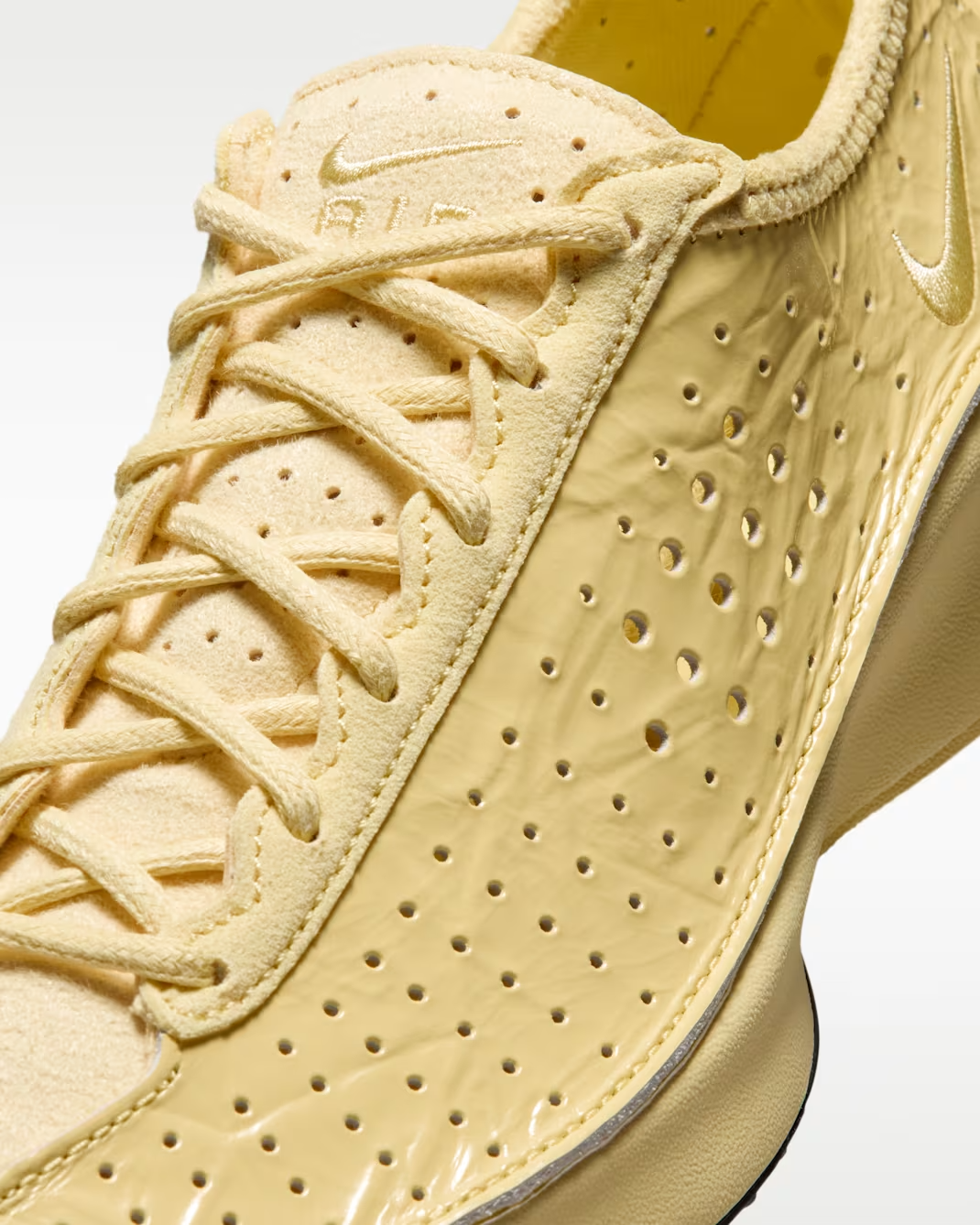 IM5162-700 Nike Air Superfly Soft Yellow (Women's)