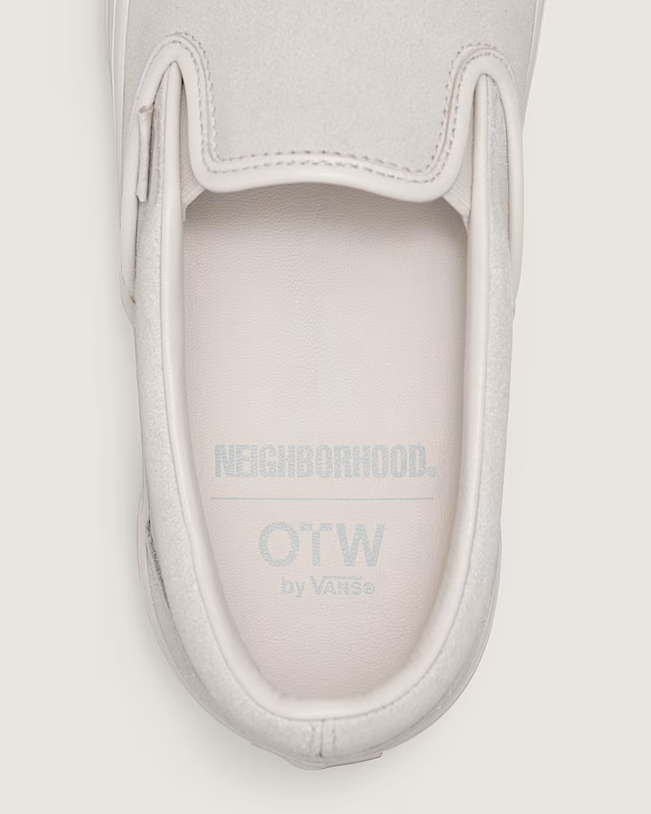 VN000EDG7VJ NEIGHBORHOOD Ã OTW by Vans Classic Slip-On 98 Natural (Men's)