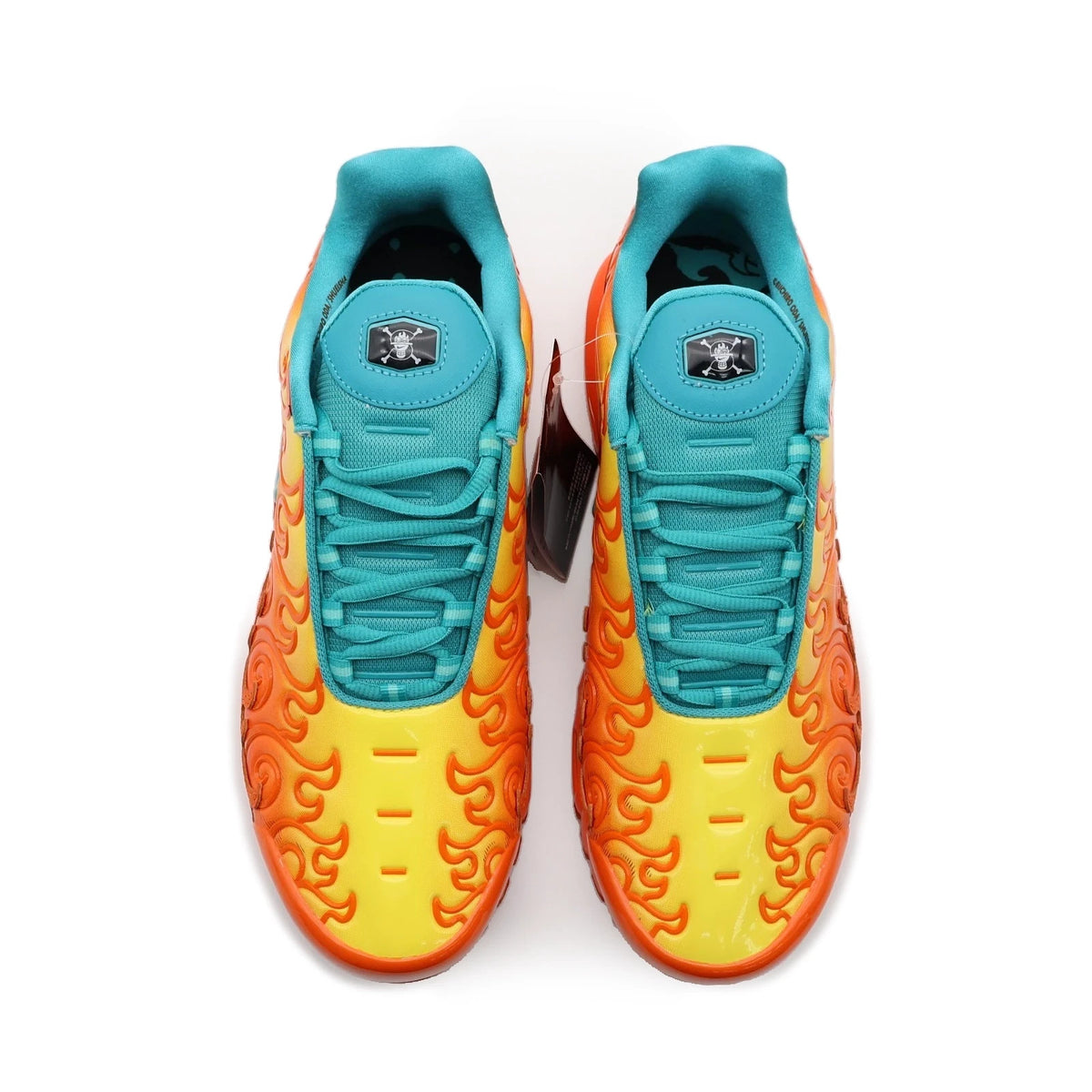 IW1283-800 One Piece Ã Nike Air Max Plus "Devil Fruits/Mera Mera" (Men's)