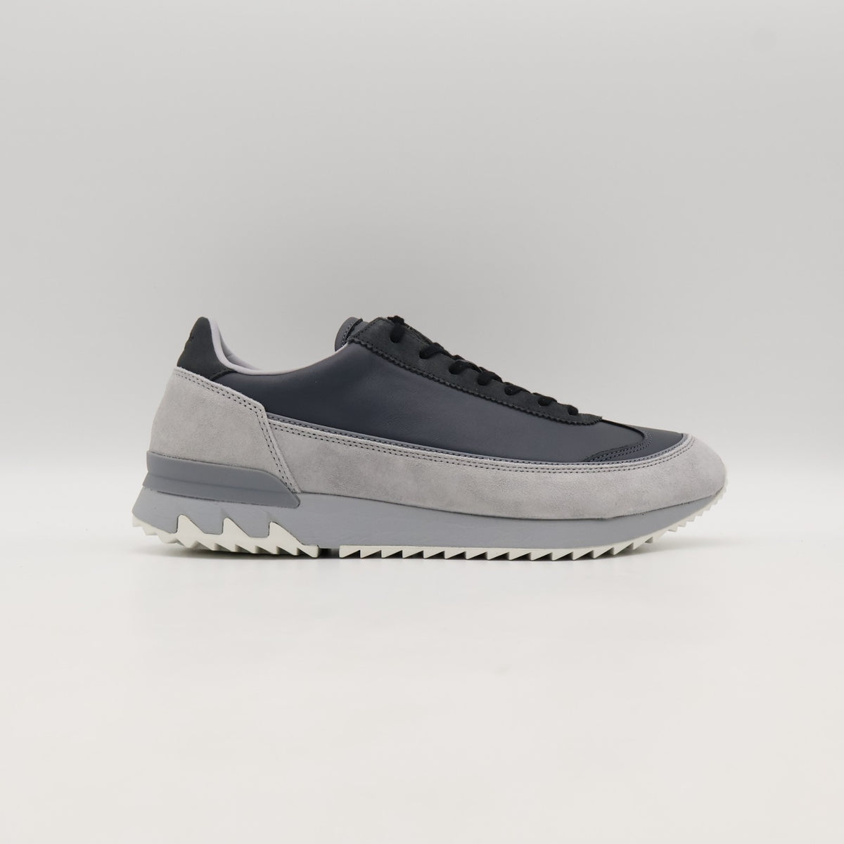 1183C385-021  Onitsuka Tiger Hsinti Carrier Grey (Men's)