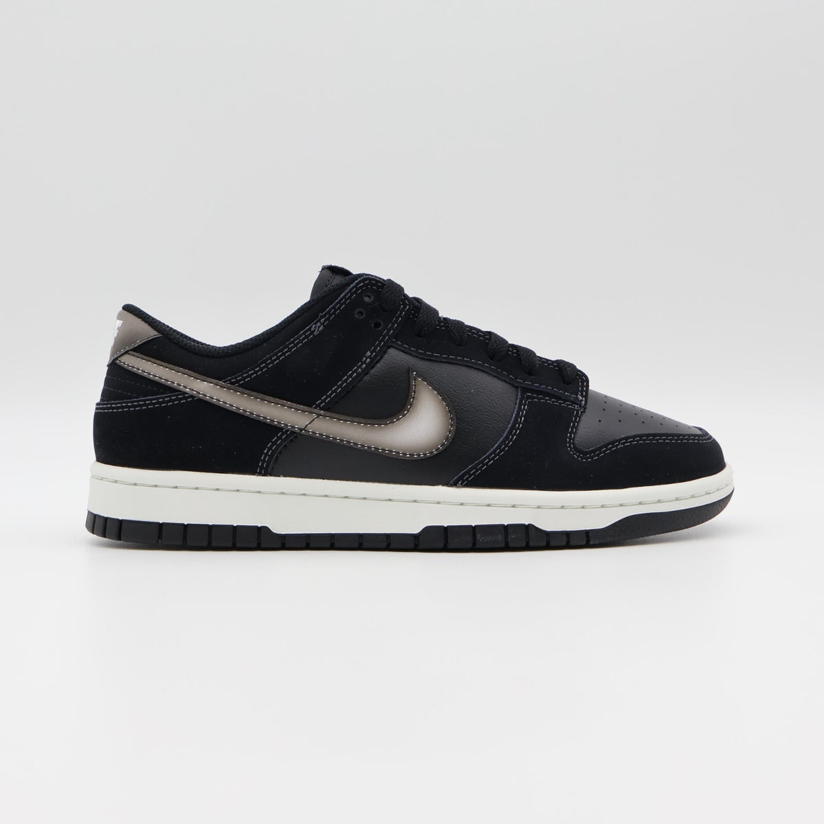 FD6923-001 Nike Dunk Low Airbrush Swoosh (Men's)