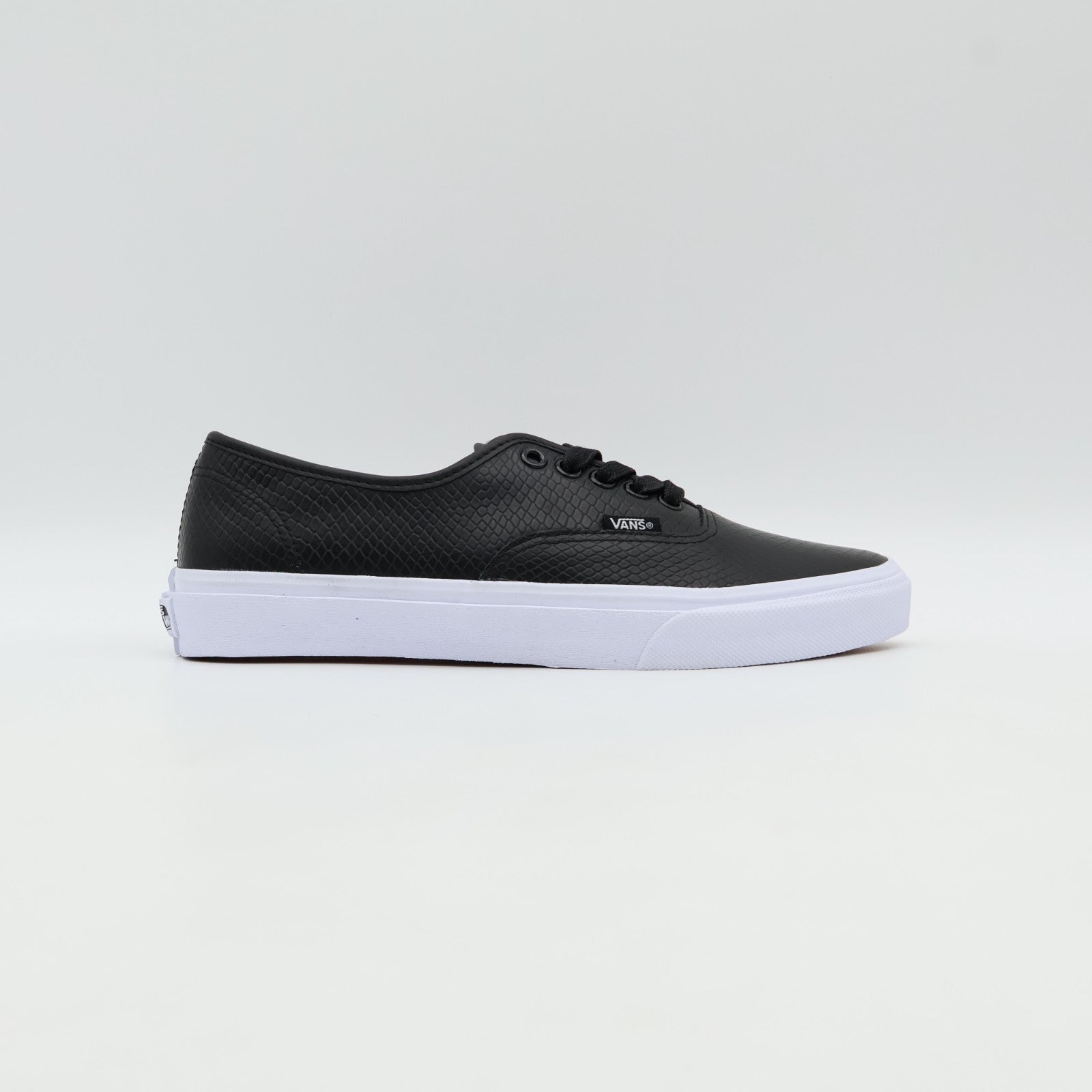 688082-0002 BILLY'S Exclusive Vans Authentic Year of the Snake Black (Men's)