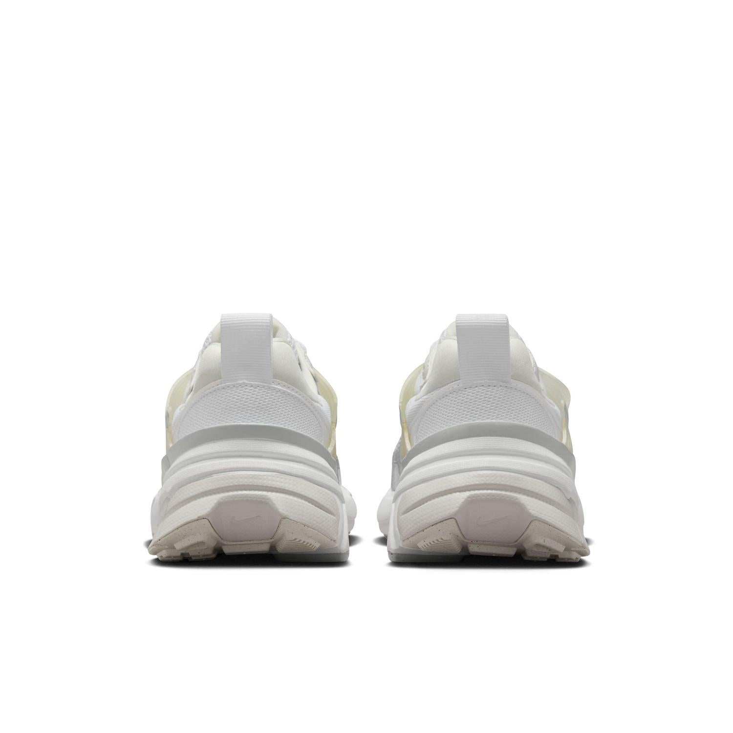 FD0736-104 Nike V2K Run Metallic Silver White (Women's)