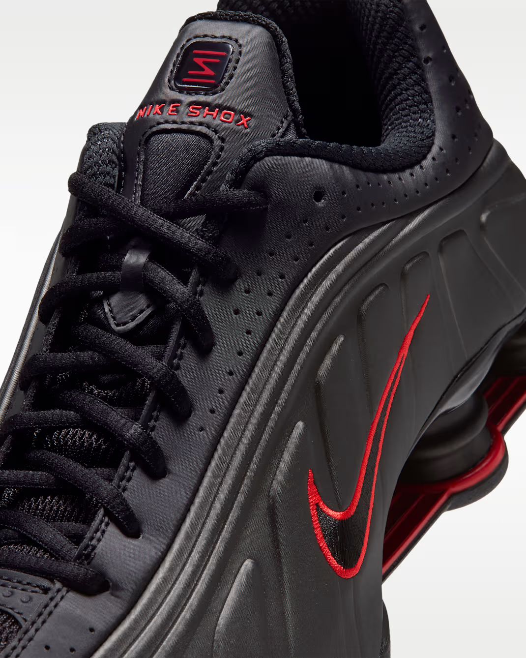 HQ1988-015 Nike Shox R4 "Black/Challenge Red" (Men's)