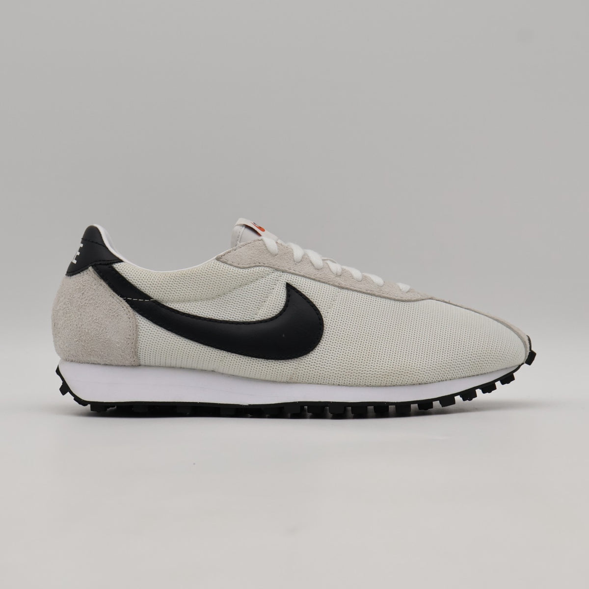 HJ4687-101 Nike LD-1000 Summit White Black White (Men's)