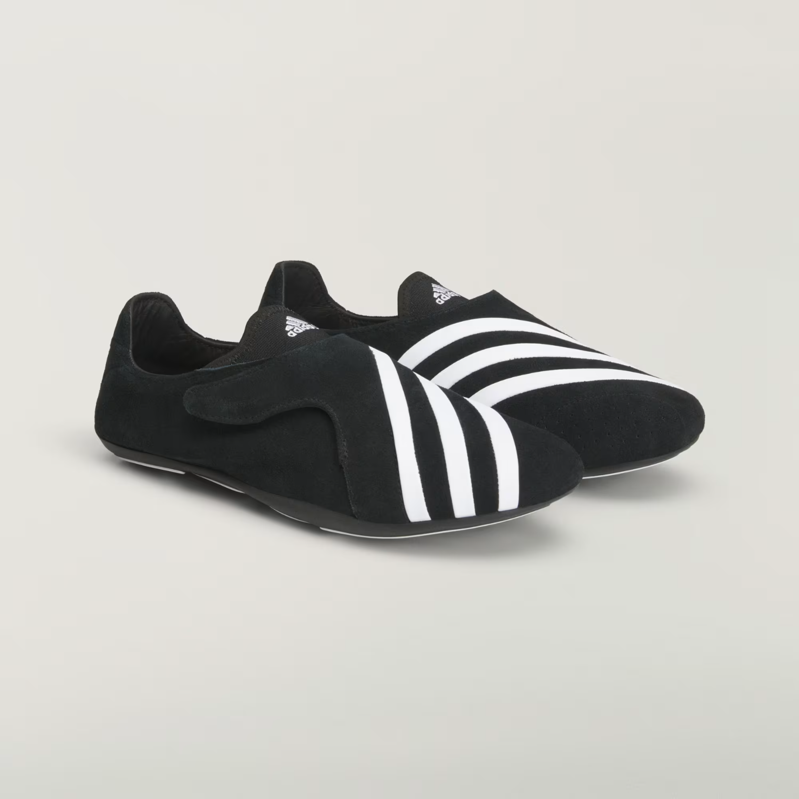 KJ0953 Pharrell Williams Ã adidas Vario Flat Earther "Black" (Men's)
