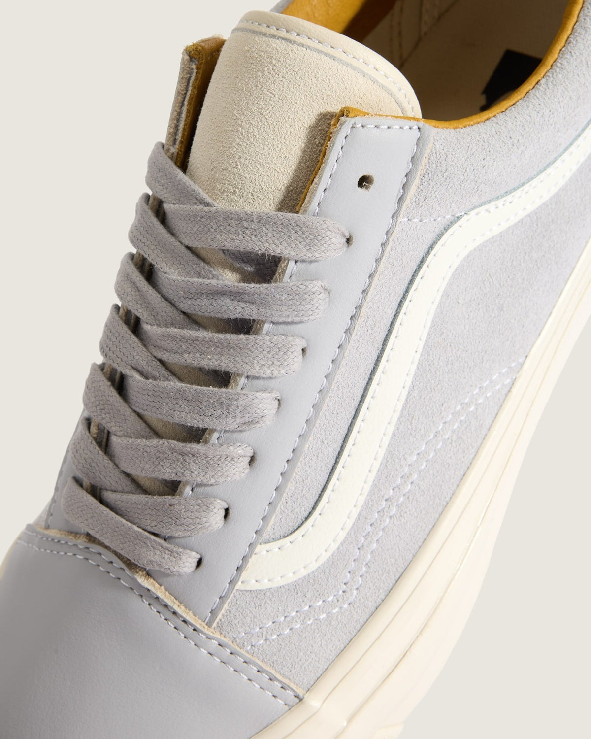 VN000D9JLTG Vans Premium Old Skool Light Grey (Men's)