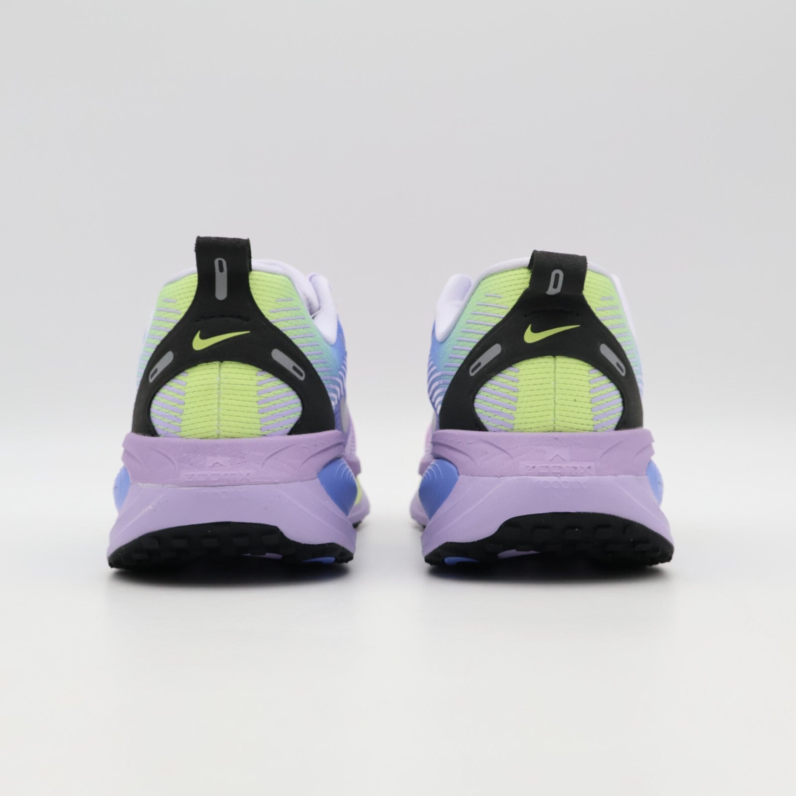 IB5169-500 Nike  Vomero 18 SE Amethyst Tint Hydrangeas Phantom Metallic(Women's)