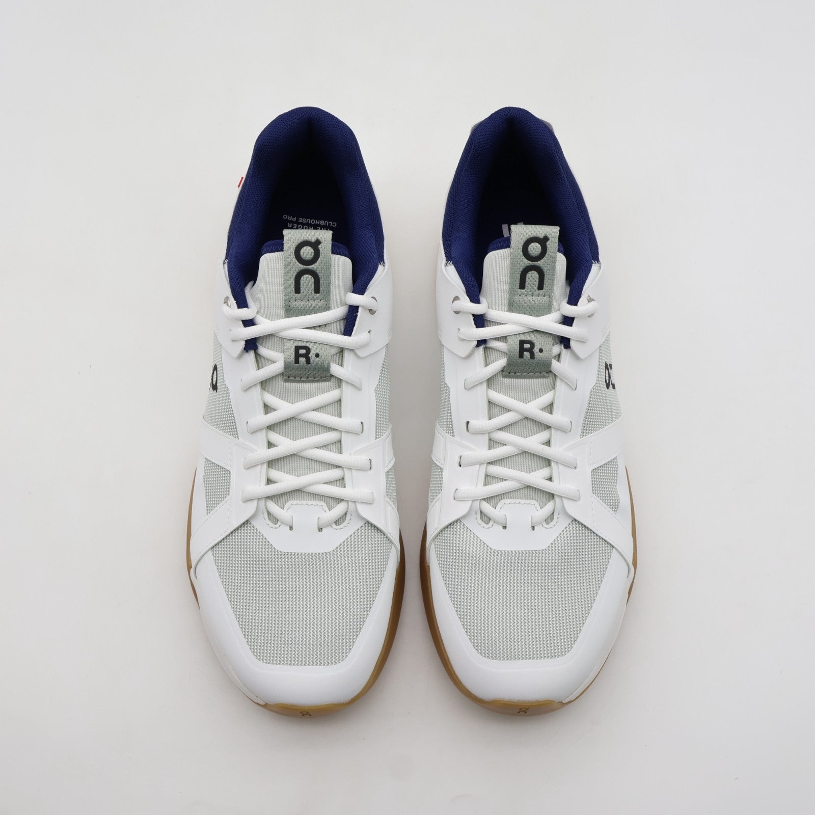 3MD30034768 On The Roger Clubhouse Pro White/Iceberg (Men's)