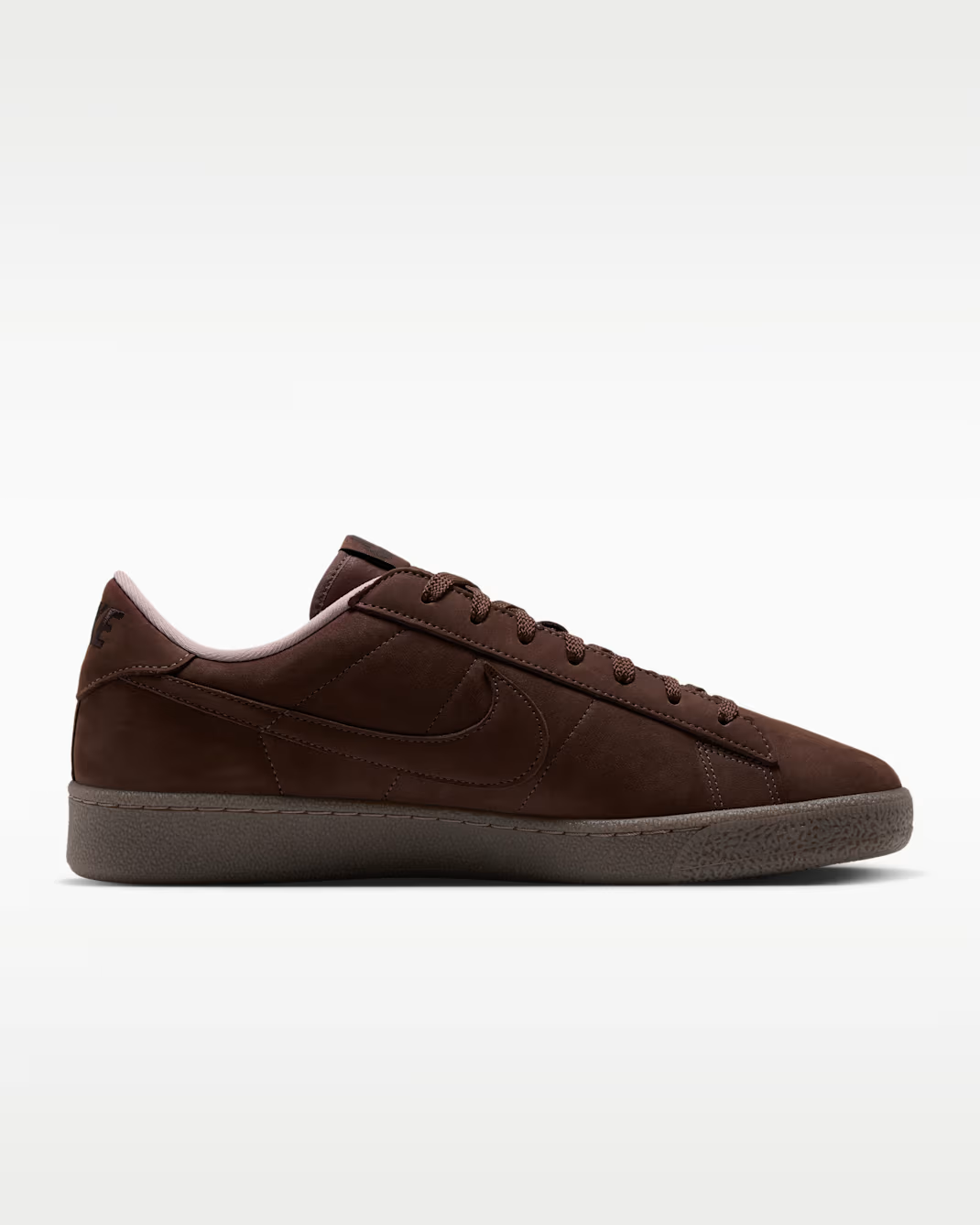IX0365-200 Nike Tennis Classic CS PRM "Light Chocolate/Gum Dark Brown"