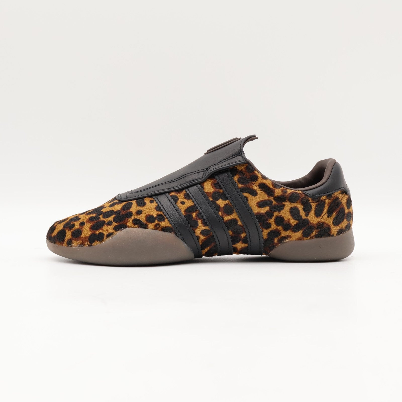 JS0298 adidas Taekwondo Mei Core Black Gum Five (Women's)