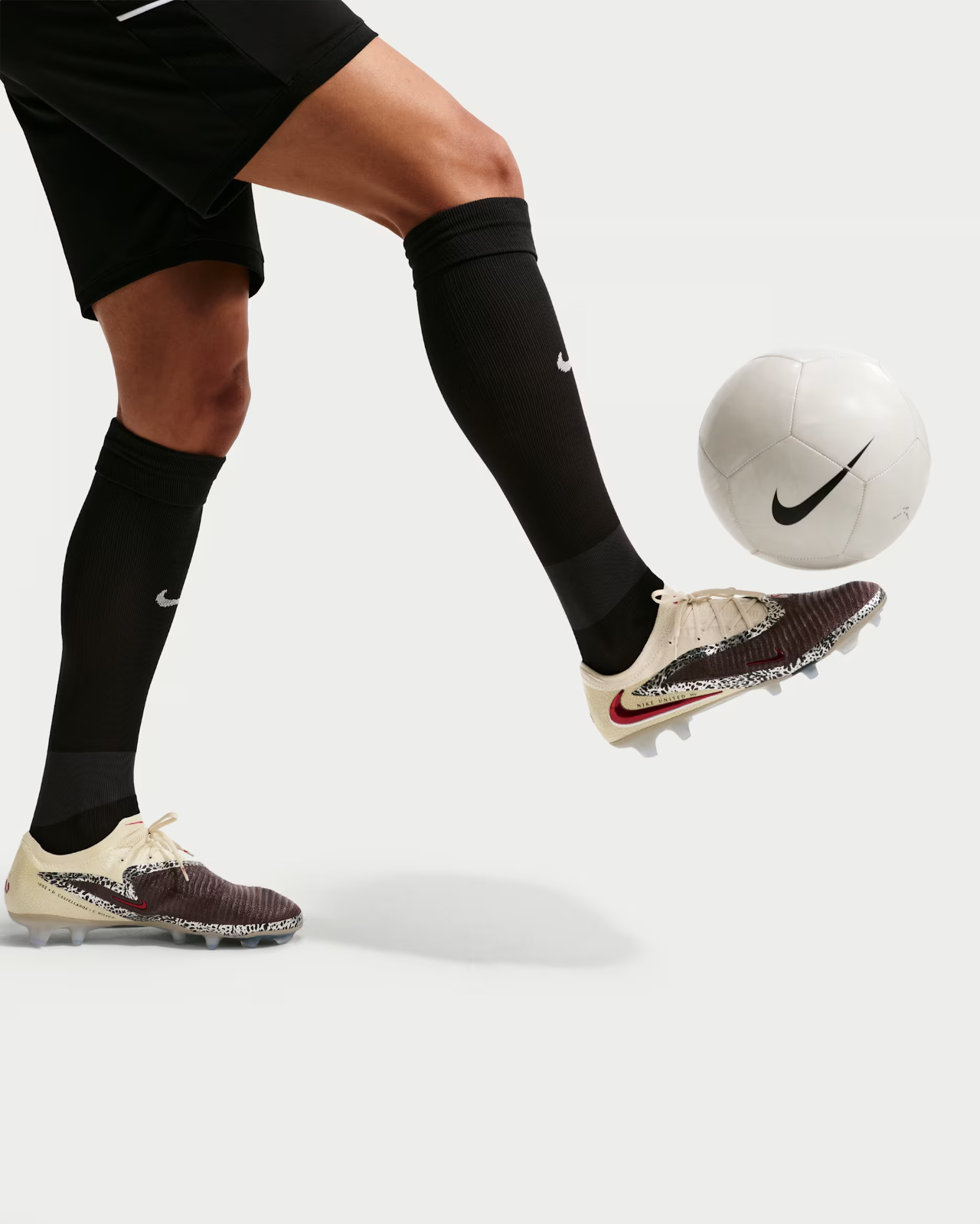 IO8444-661 Nike United Phantom 6 Low Elite Cleats "Burgundy Crush/Fossil (Men's)