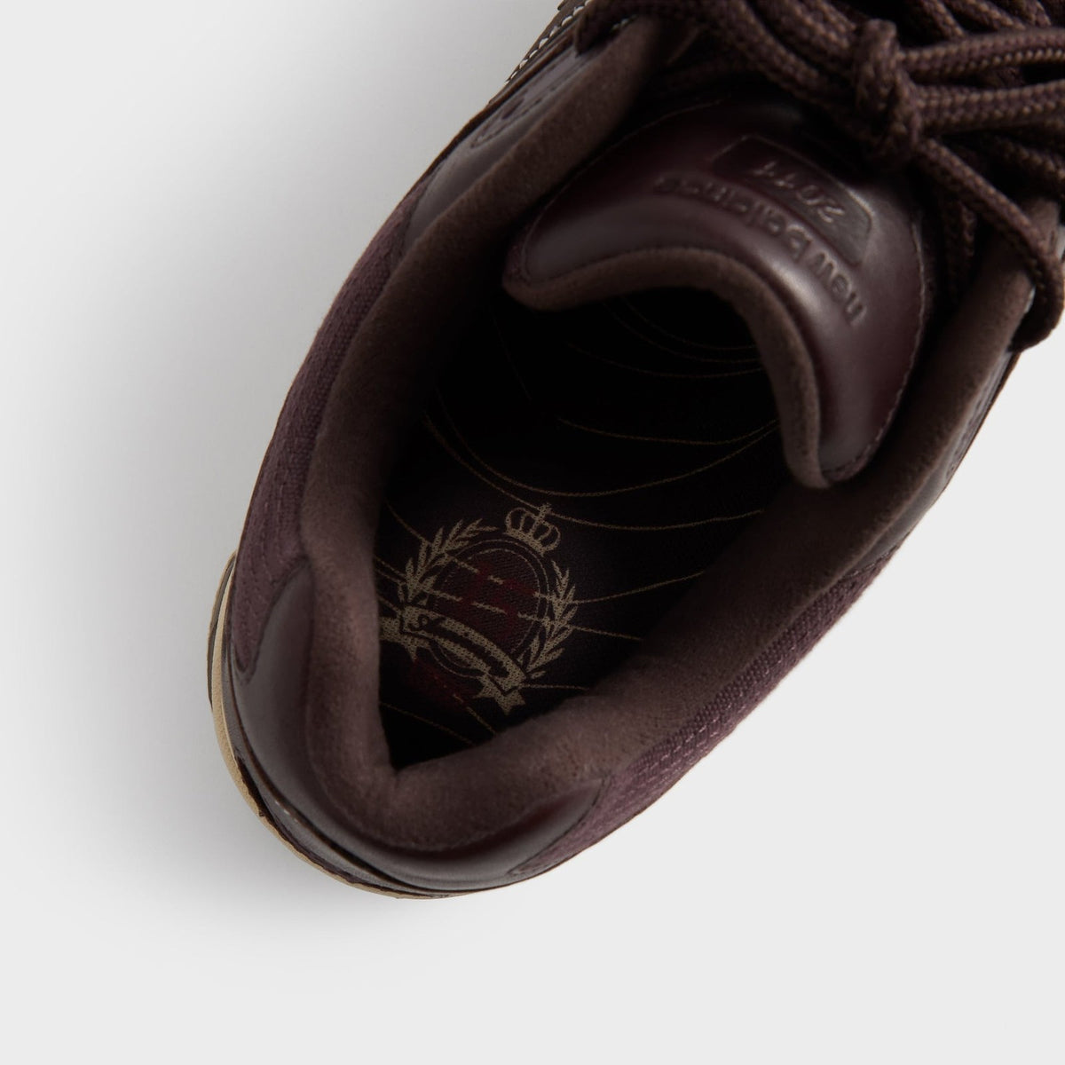 U201130Y U201130Y KITH Ã New Balance 2011 Fudge/Black Coffee (Men's)