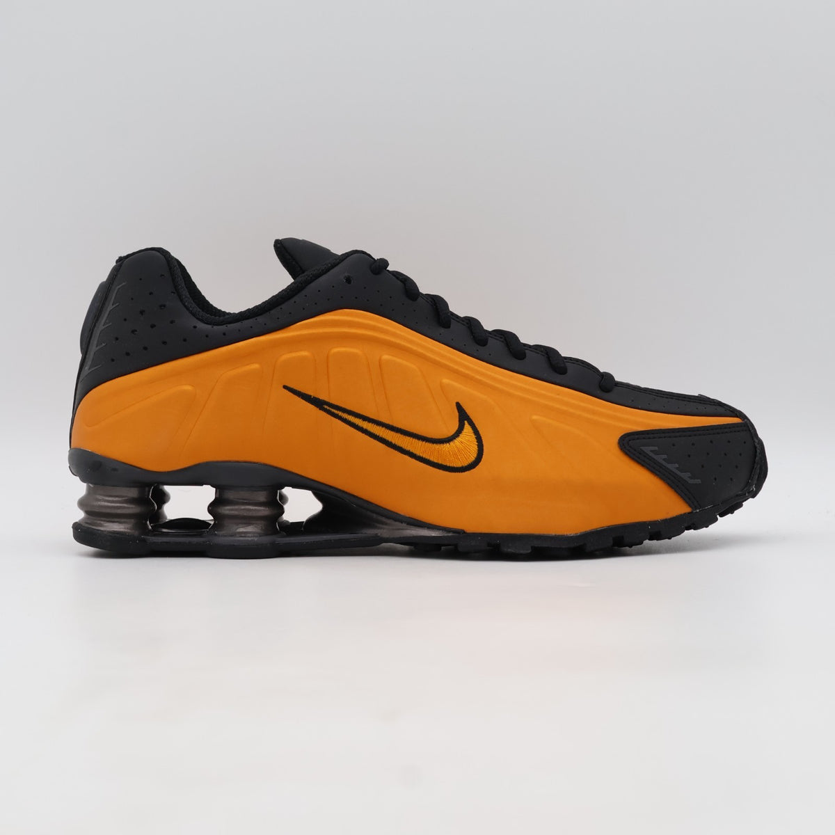 HQ1988-800 Nike Shox R4 Bright Ceramic Black Metallic Dark Grey (Men's)
