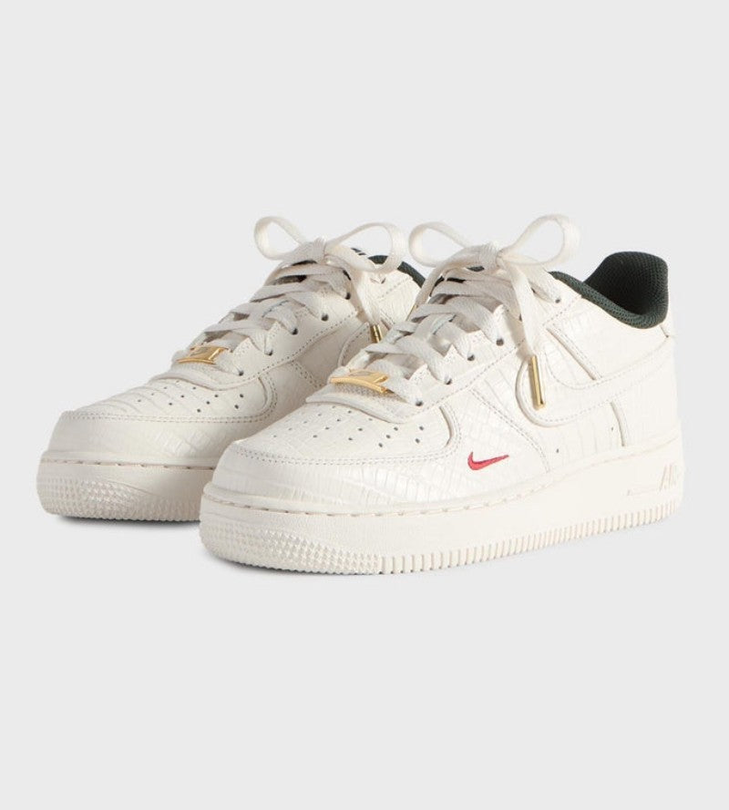IM6037-001 KITH Nike GS Air Force 1 Low Phantom