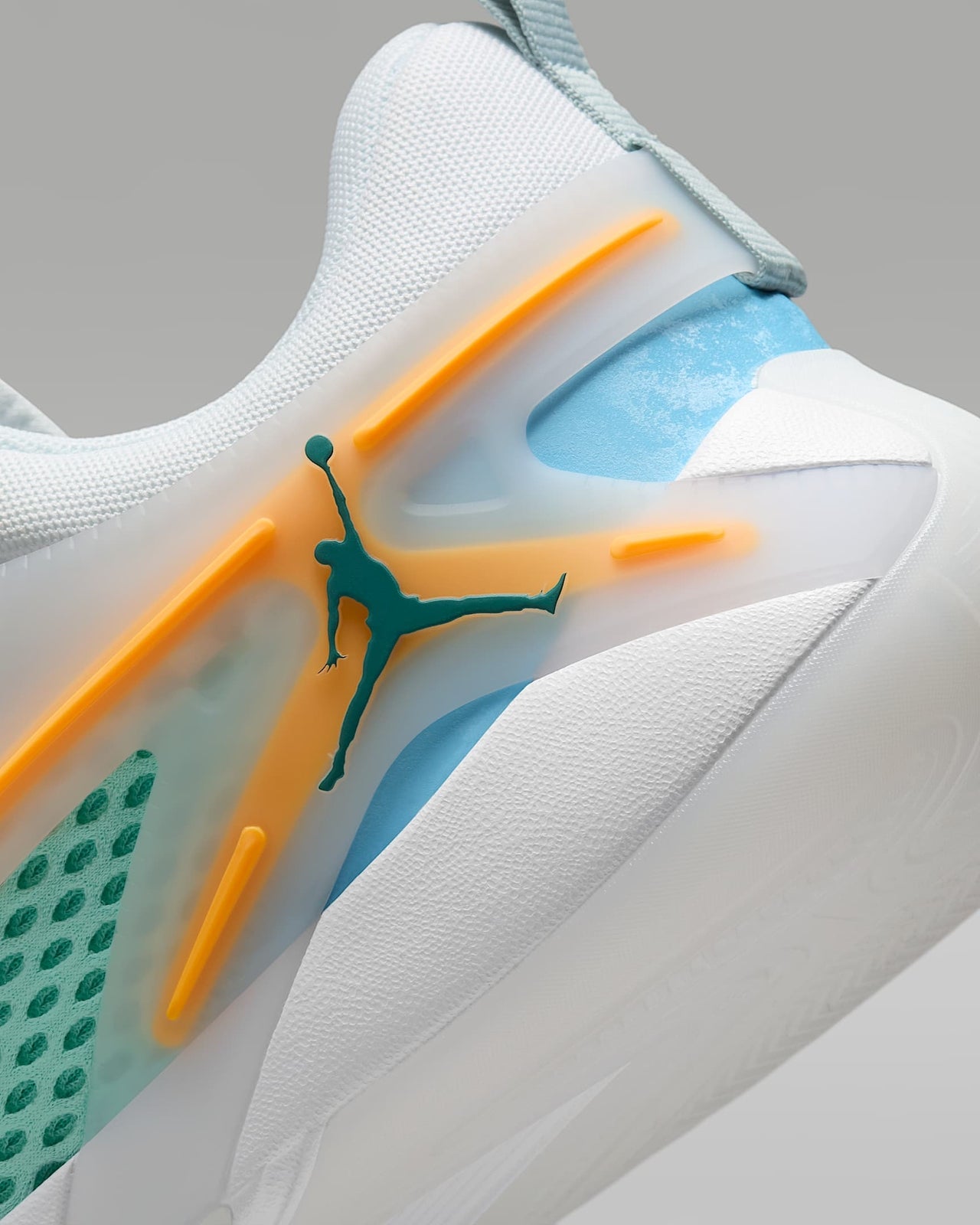 FQ3859-101 Nike Jordan Heir Series Poolside (Men's)