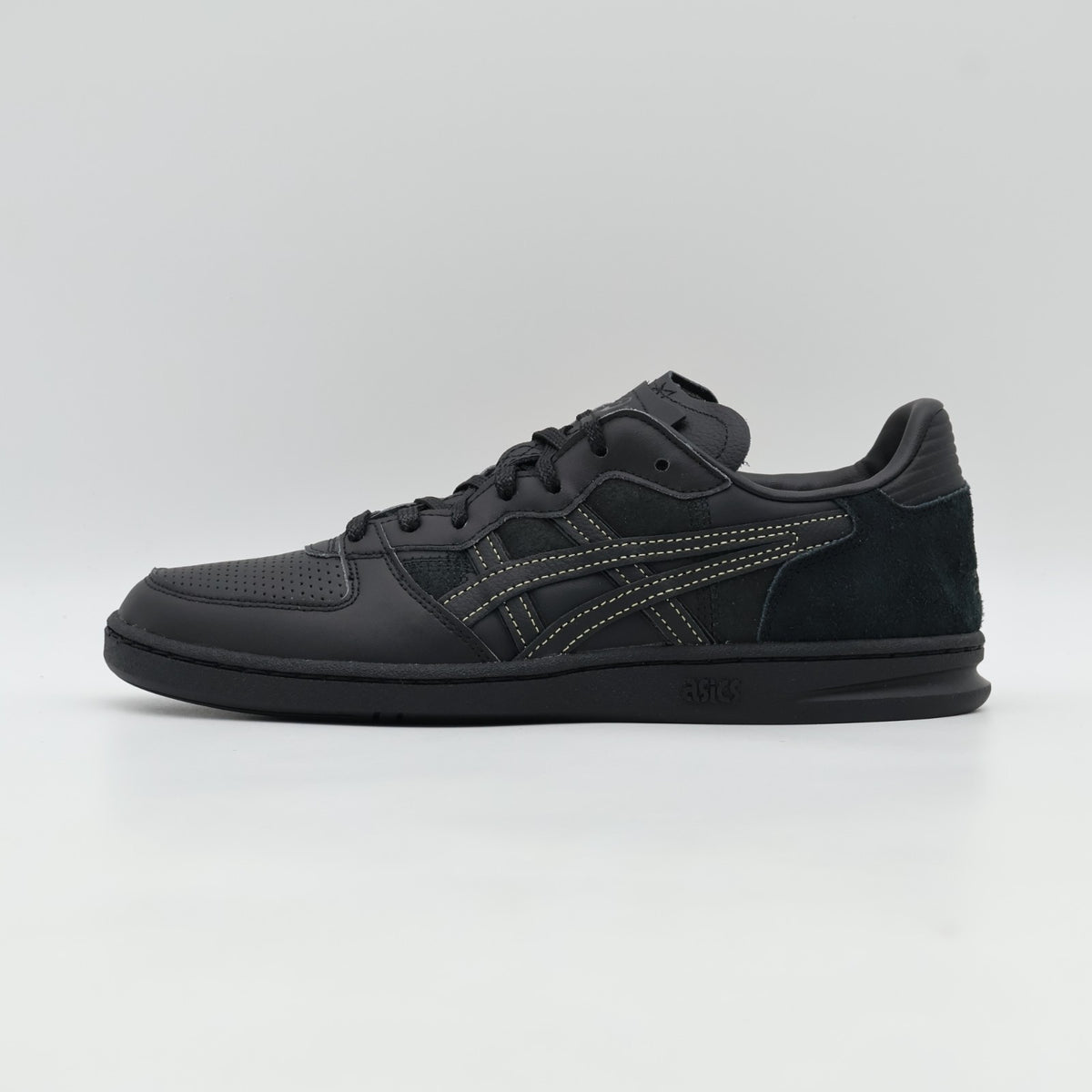1203A559-001 Toyoda Gosei Asics Skyhand OG Black (Men's)