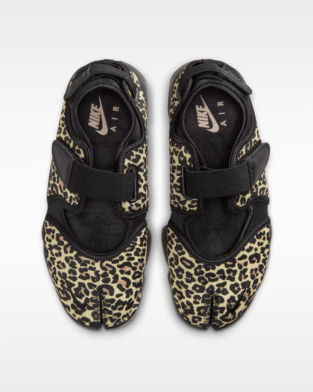 IR5696-010 Nike Women's Air Rift Leopard (Women's)