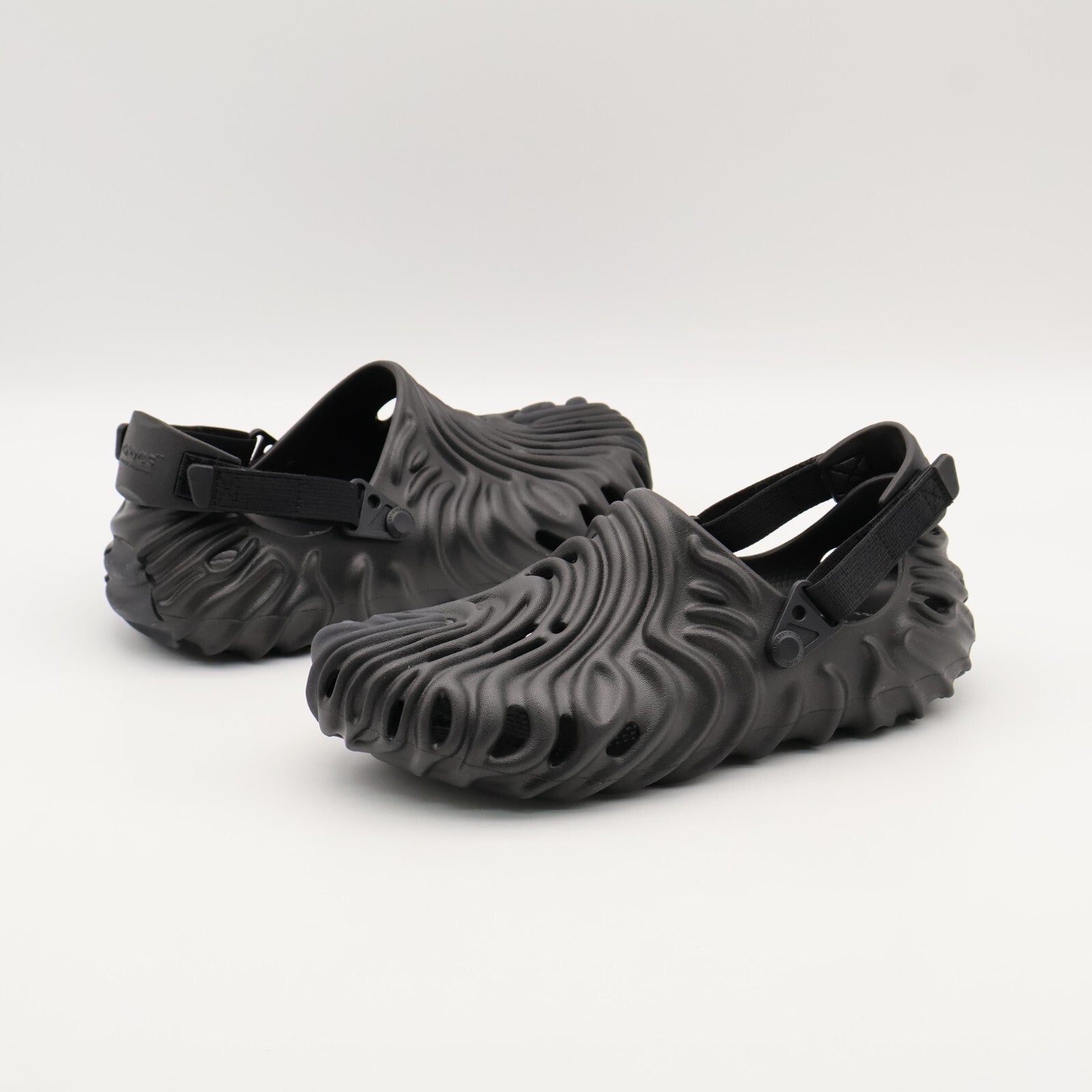 207393-001 Salehe Bembury x Crocs Pollex Sasquatch Black Onyx Dark Noir (Men's)