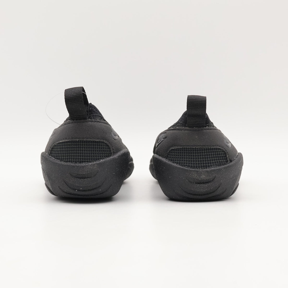 FZ5628-001 Nike Aqua Turf Black Black Off Noir (Women's)