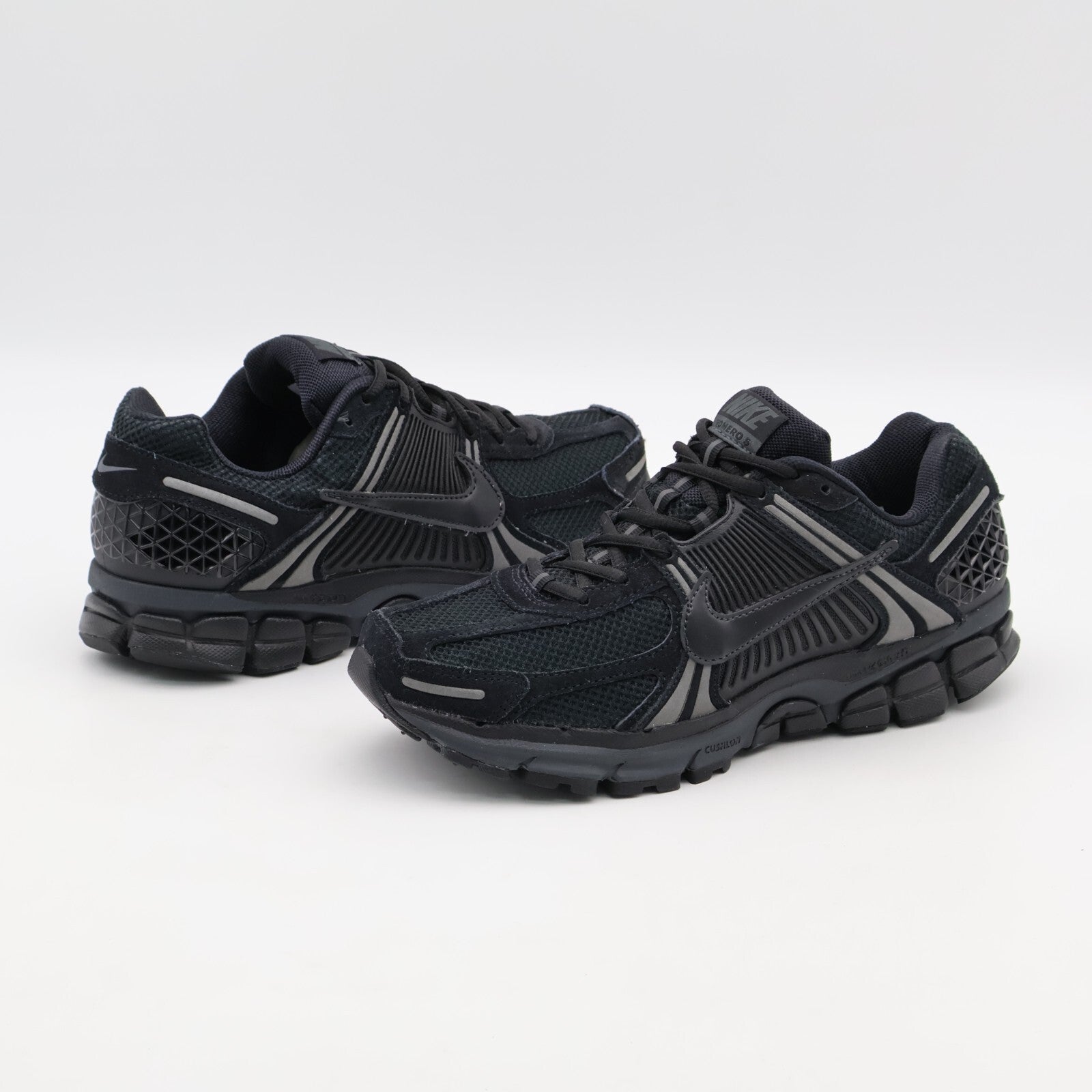 HF1553-001 Nike Zoom Vomero 5 Black Anthracite Metallic Dark Grey (Men's)