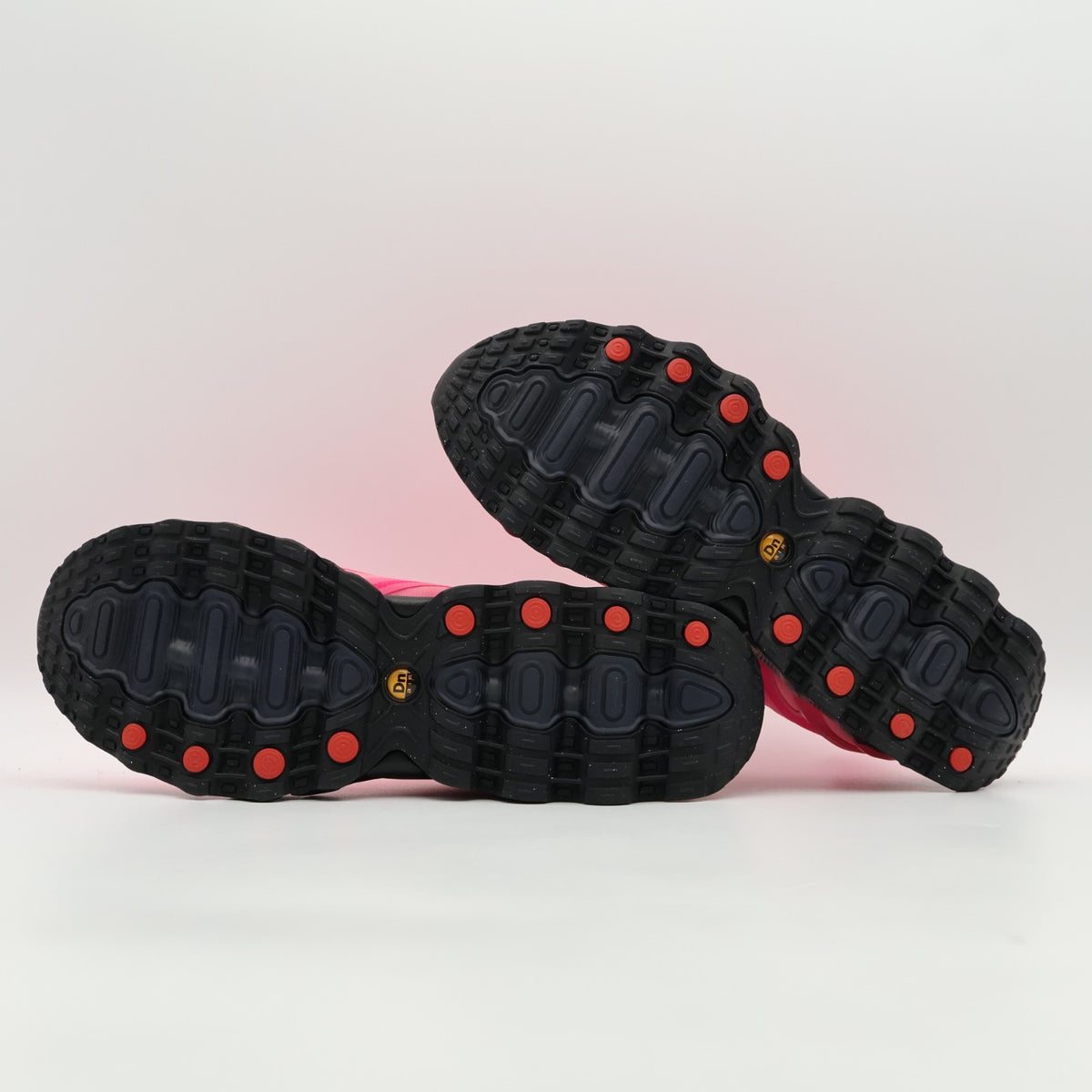 FQ7860-600 Nike Air Max DN8 Hyper Pink (Men's)