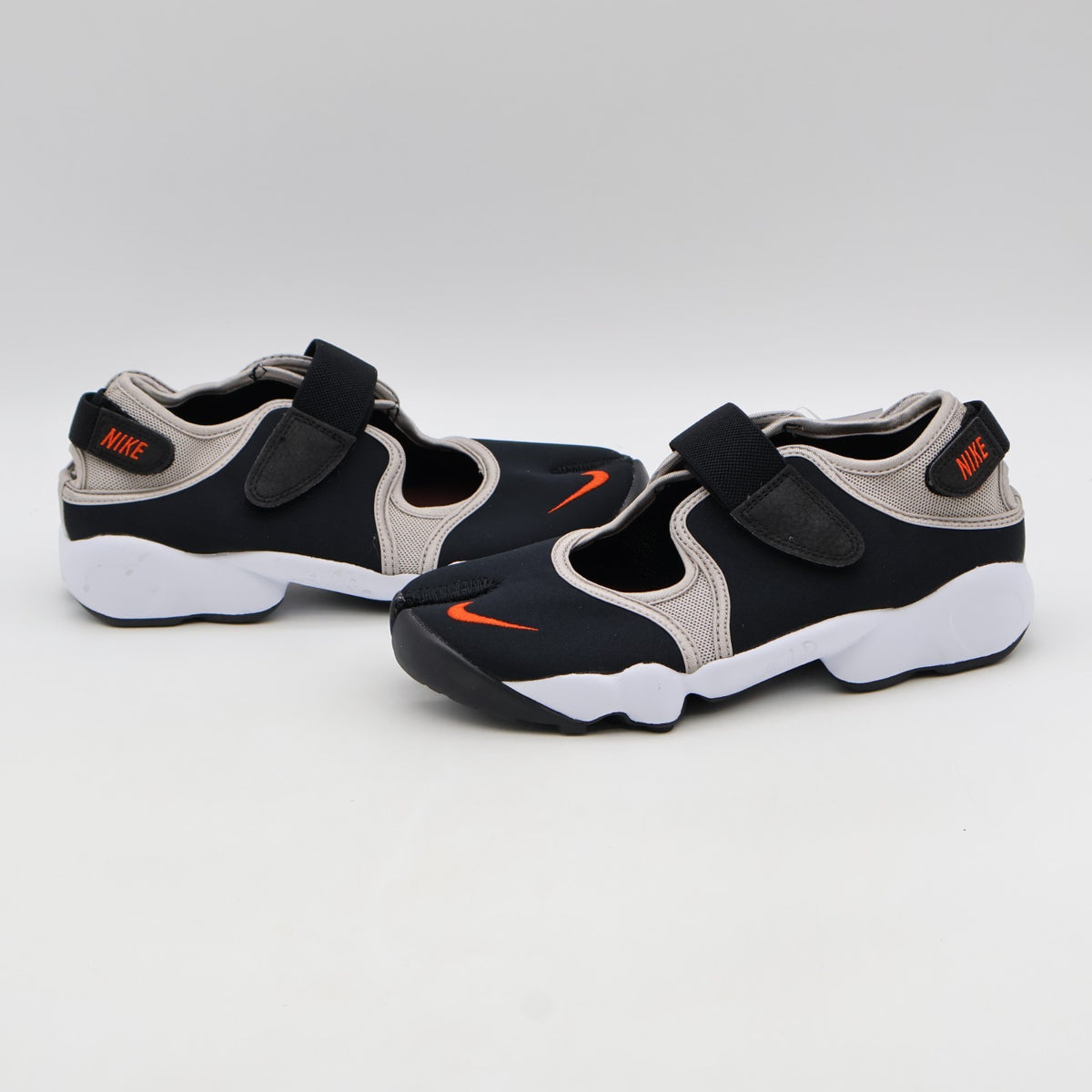 IW1244-010 Nike Air Rift "Black/College Grey" (Men's)