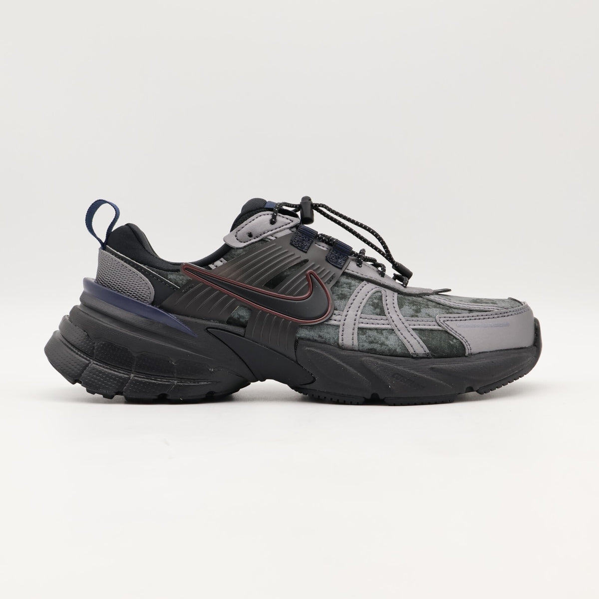 HQ4053-001 Nike V2K Run Metallic Dark Grey Black Dark Smoke Grey (Women's)