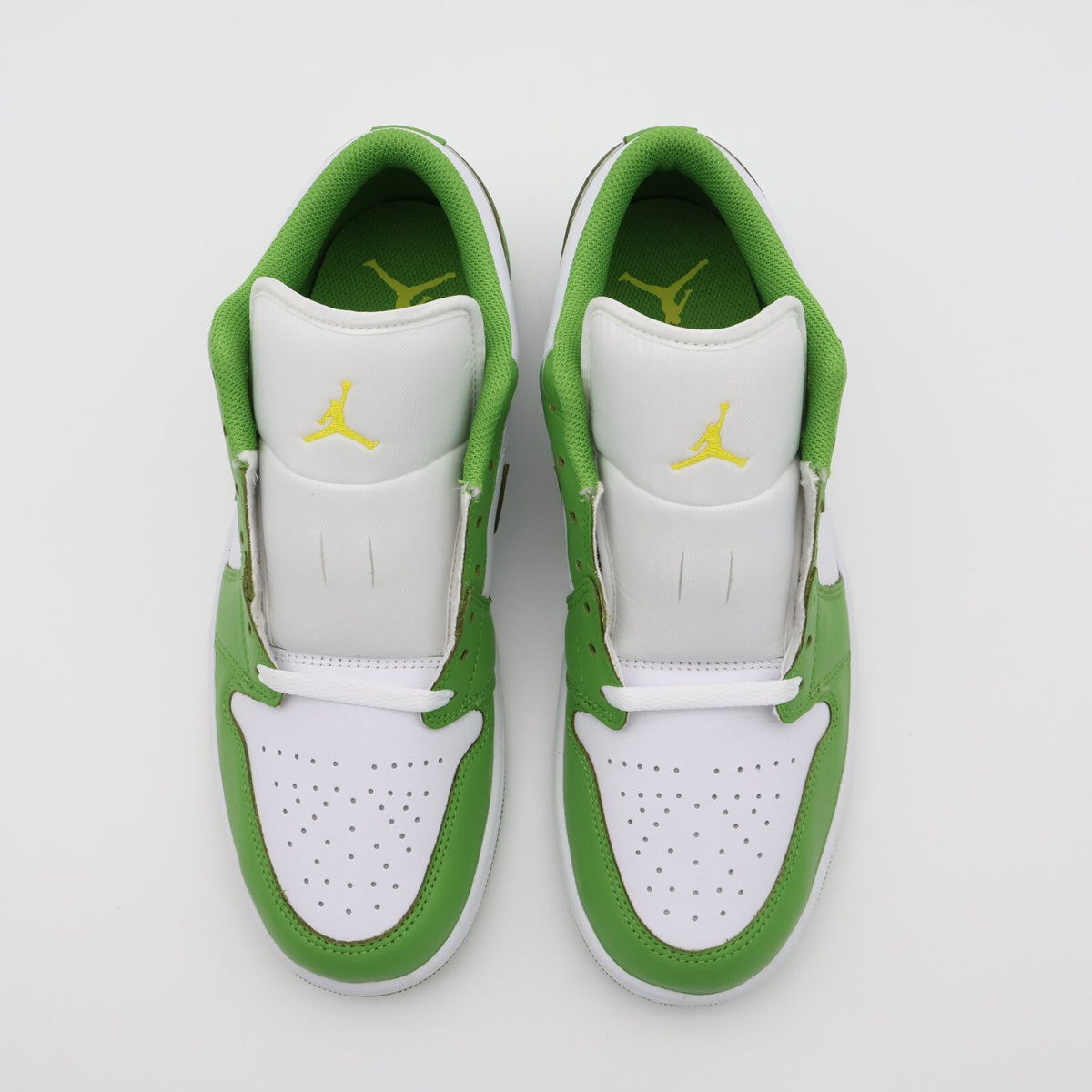 HF4823-100 Nike Air Jordan 1 Low SE Chlorophyll (Men's)